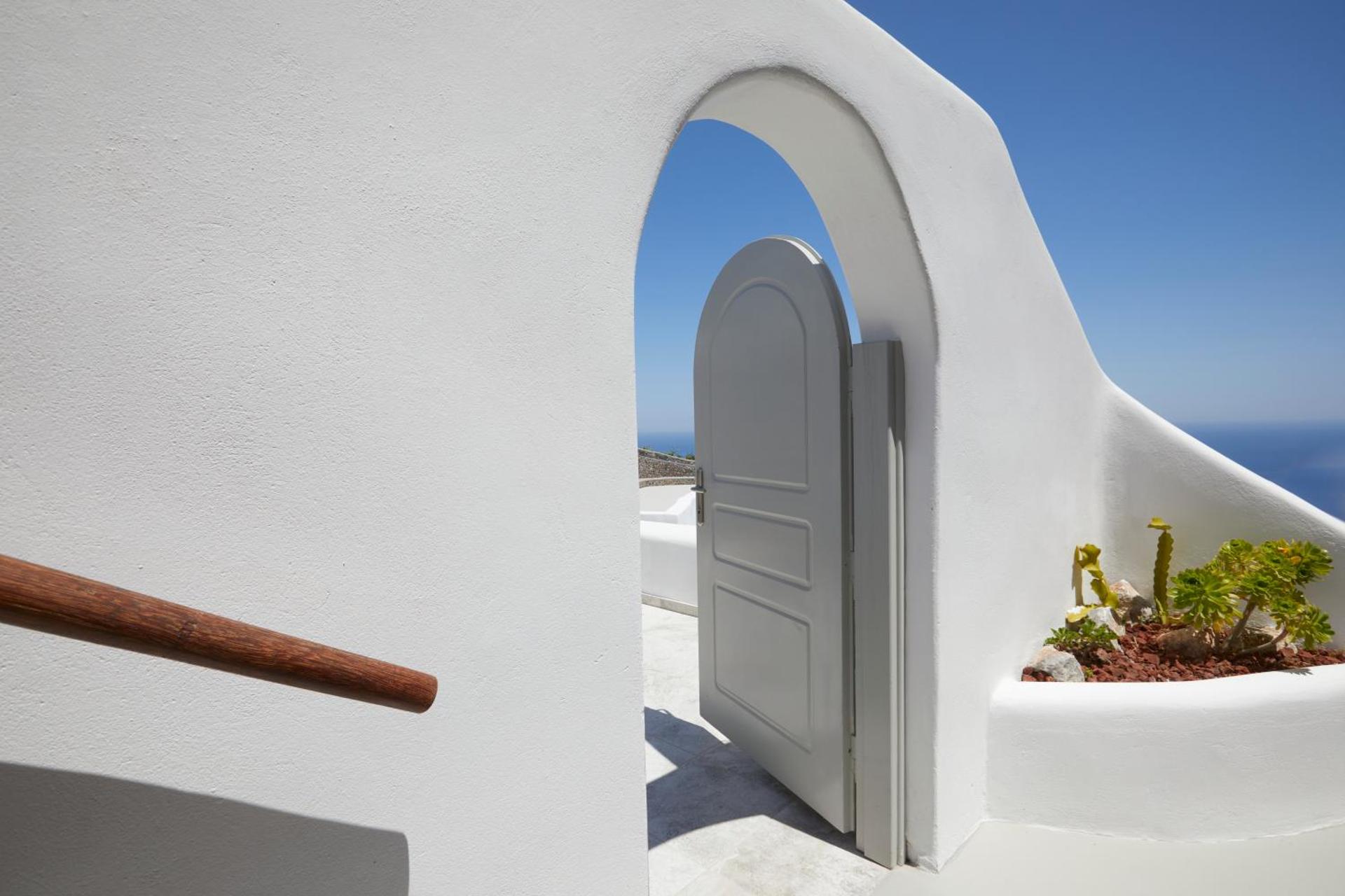 El Verano Suites - Photo 56