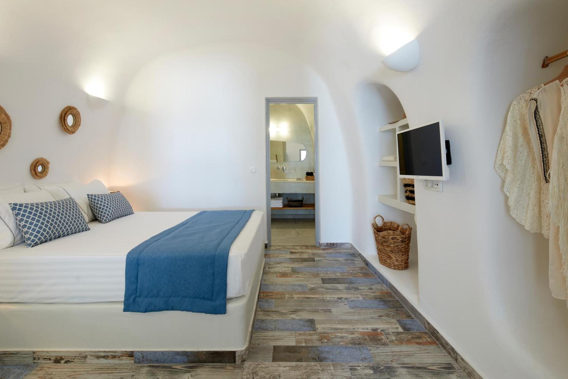 El Verano Suites - Photo 83