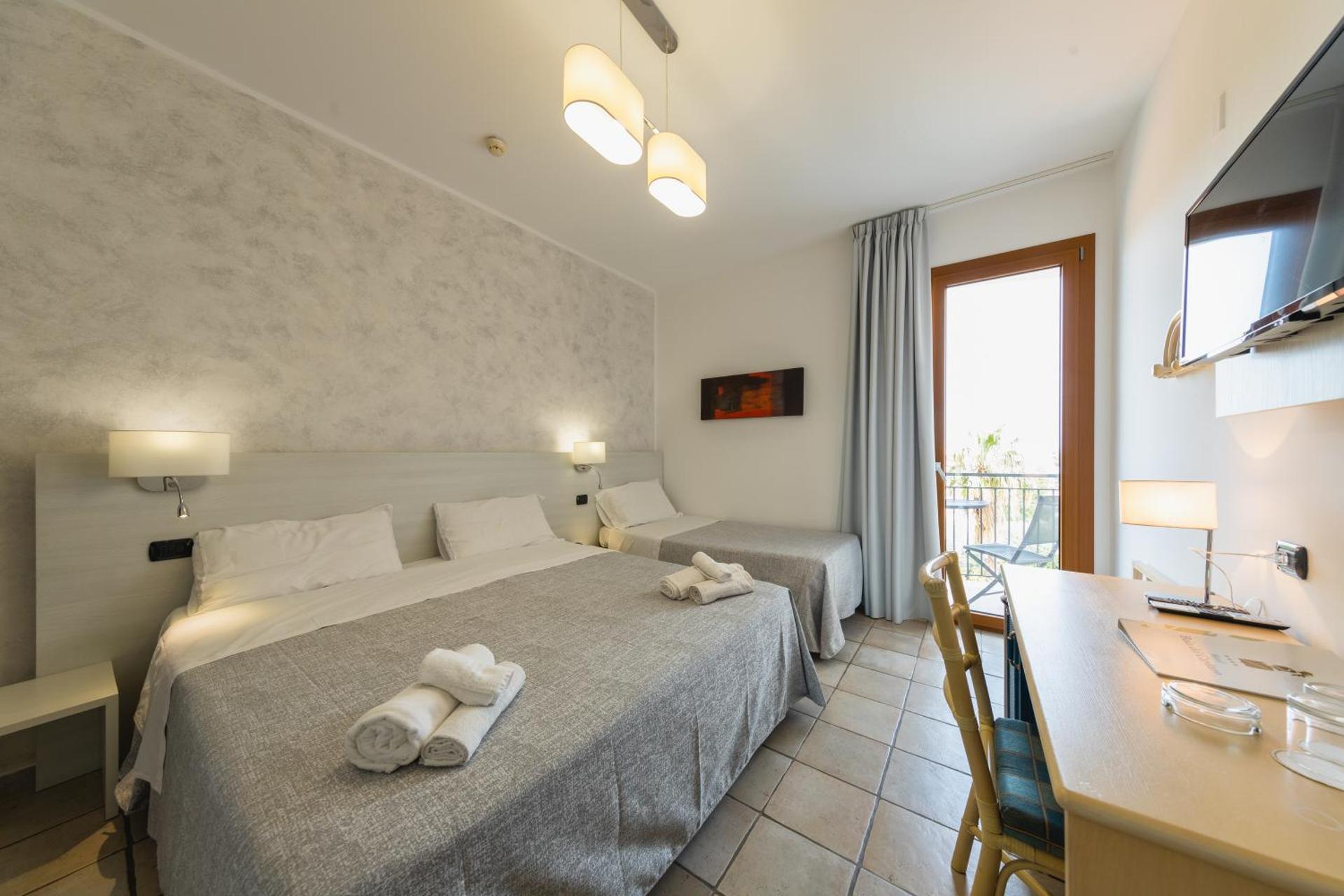 Hotel Baia Del Capitano - Photo 87