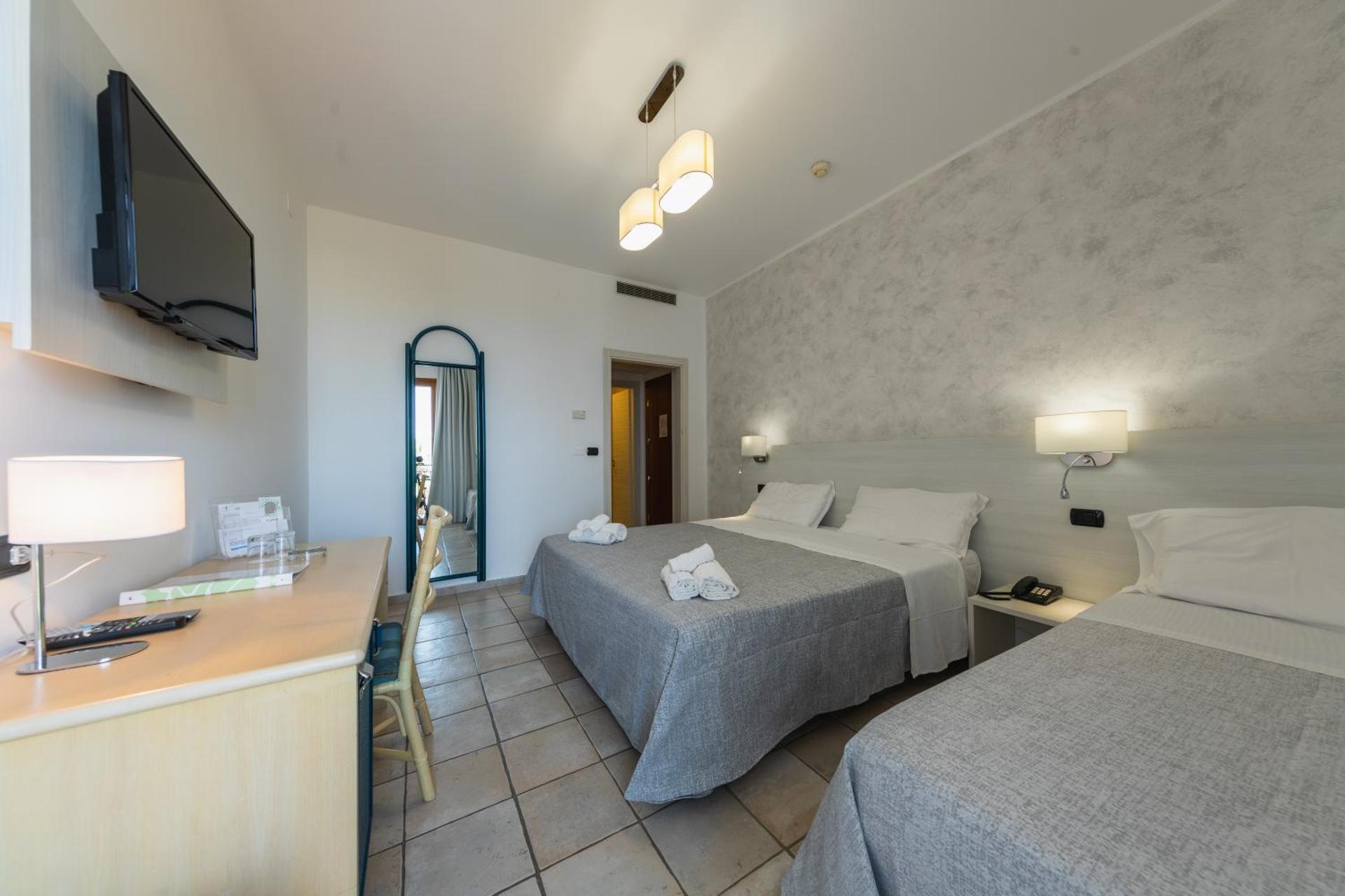 Hotel Baia Del Capitano - Photo 88