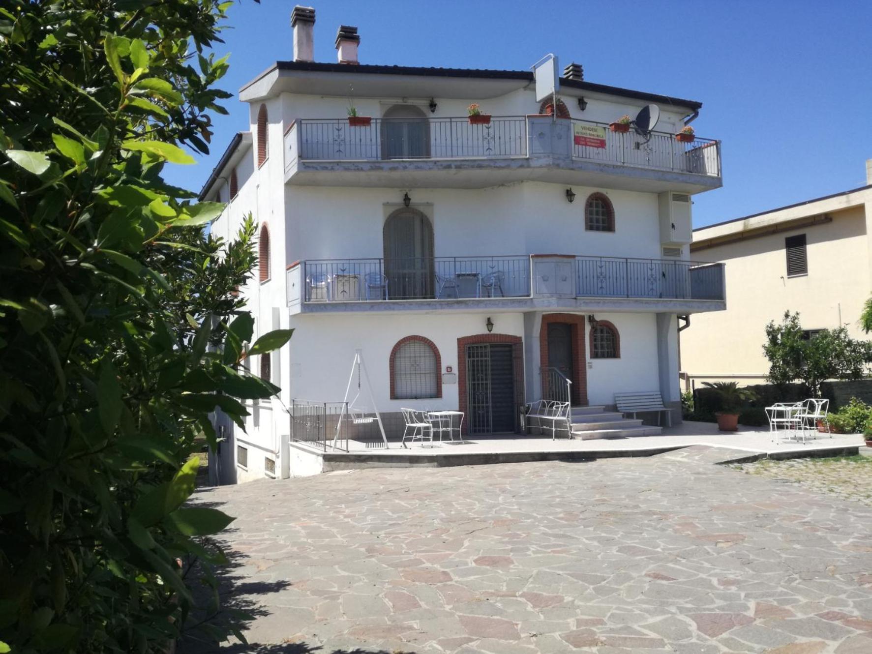 Il Pentagono - Photo 25