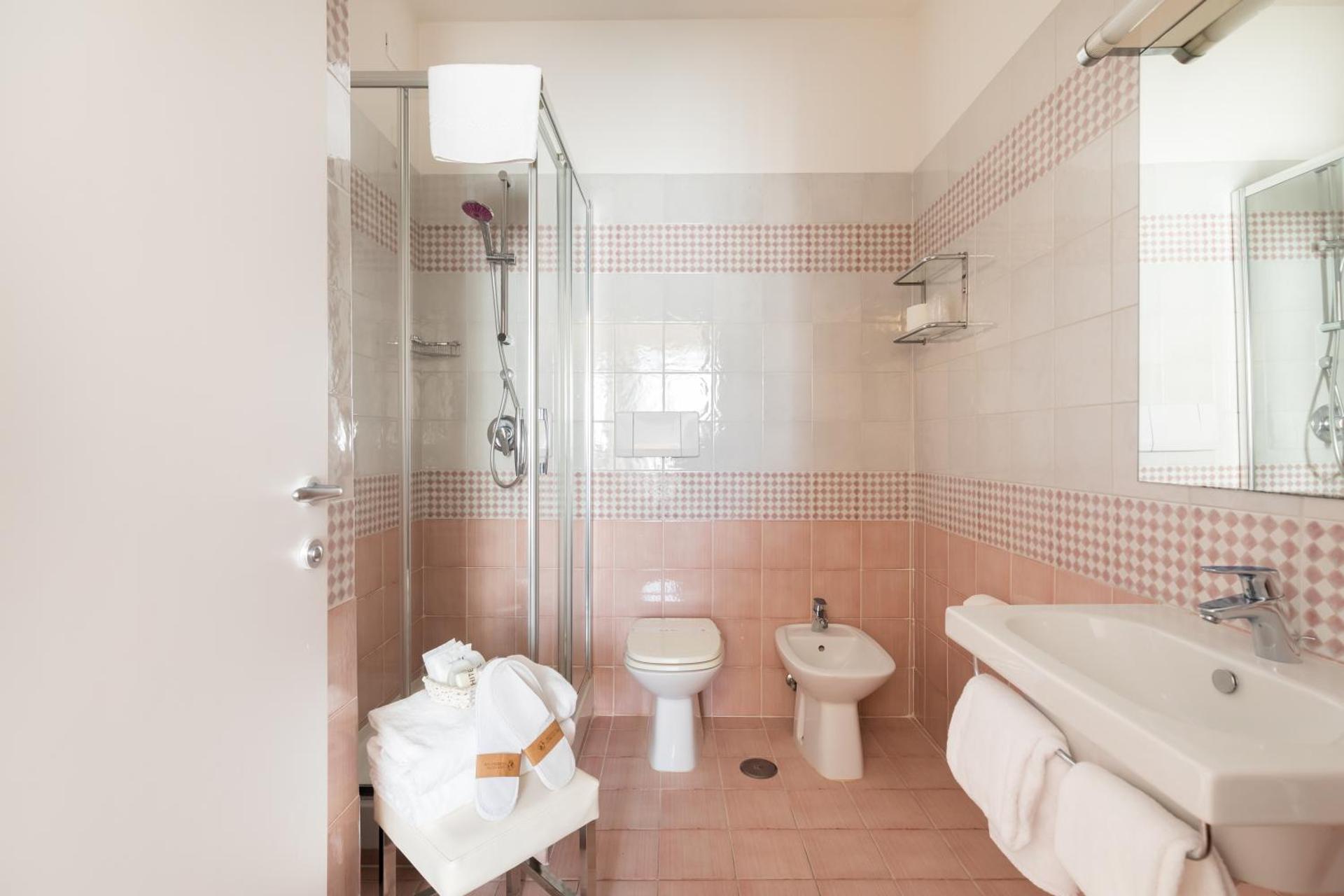 Hotel La Rovere - Photo 20