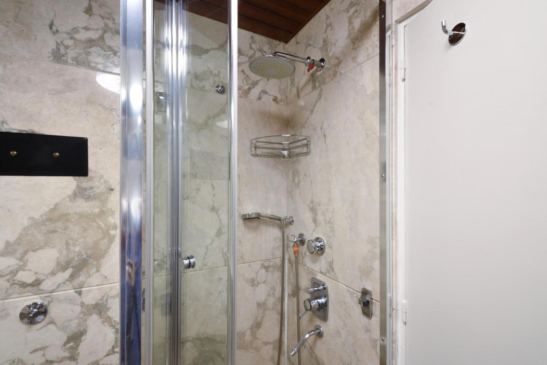 Kavouri Flat - Photo 4