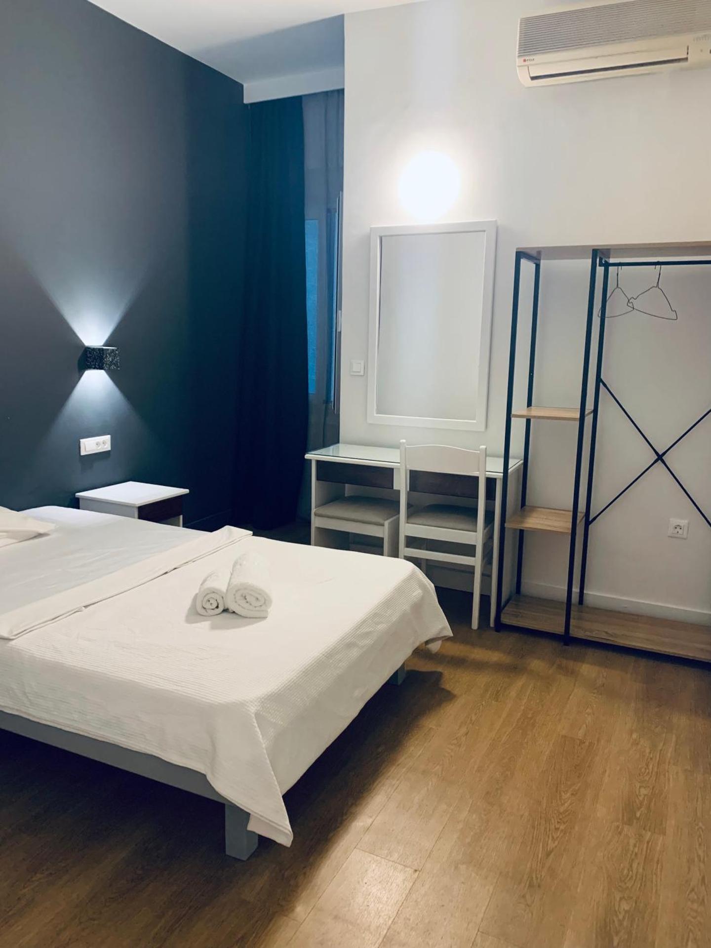 Platon Hotel - Photo 12