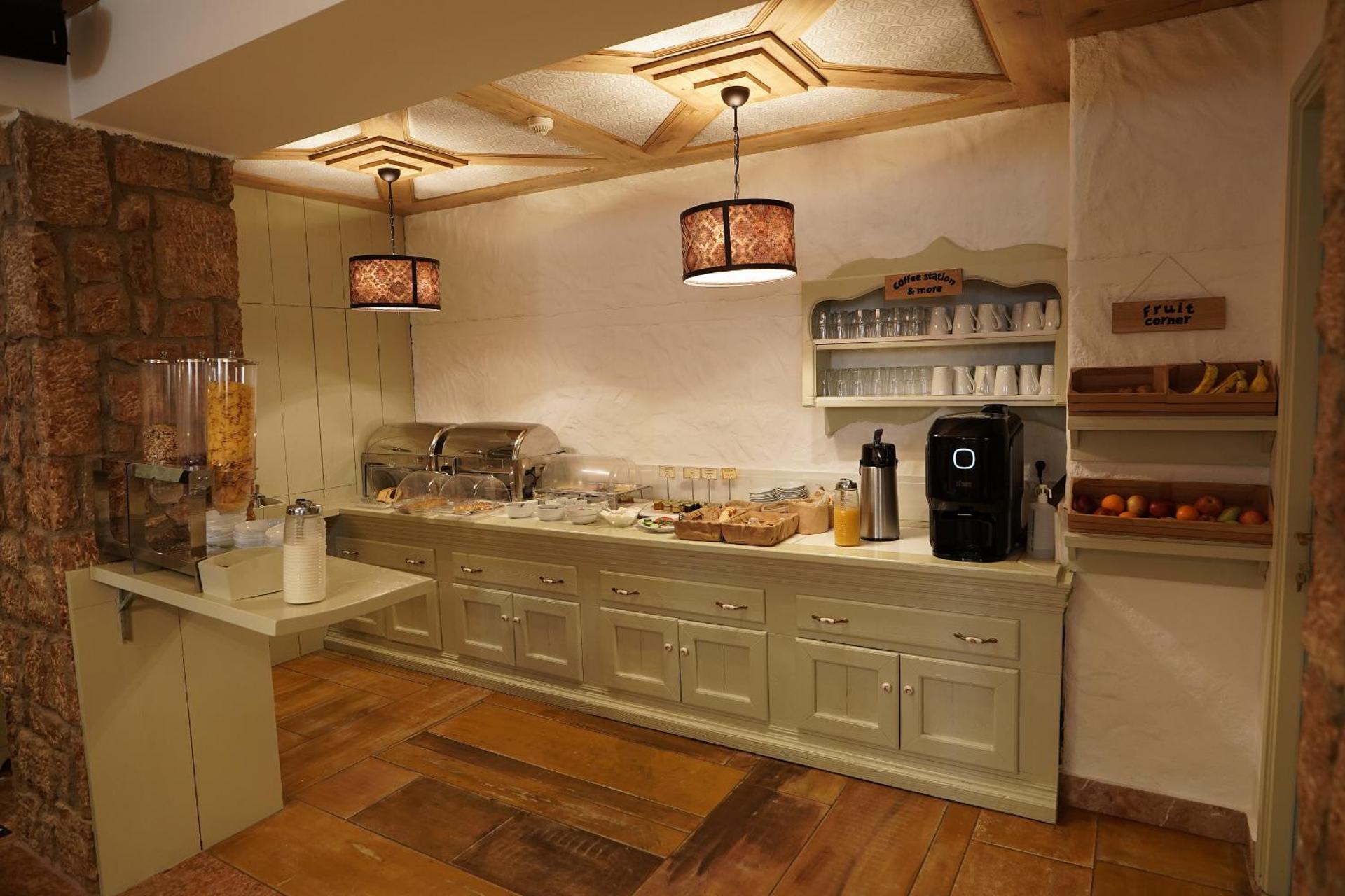 Xenonas Iresioni - Photo 22