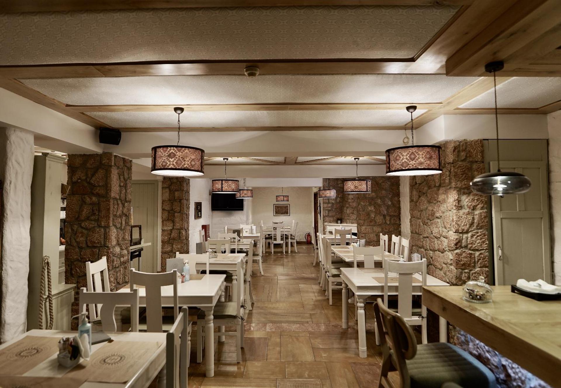 Xenonas Iresioni - Photo 21