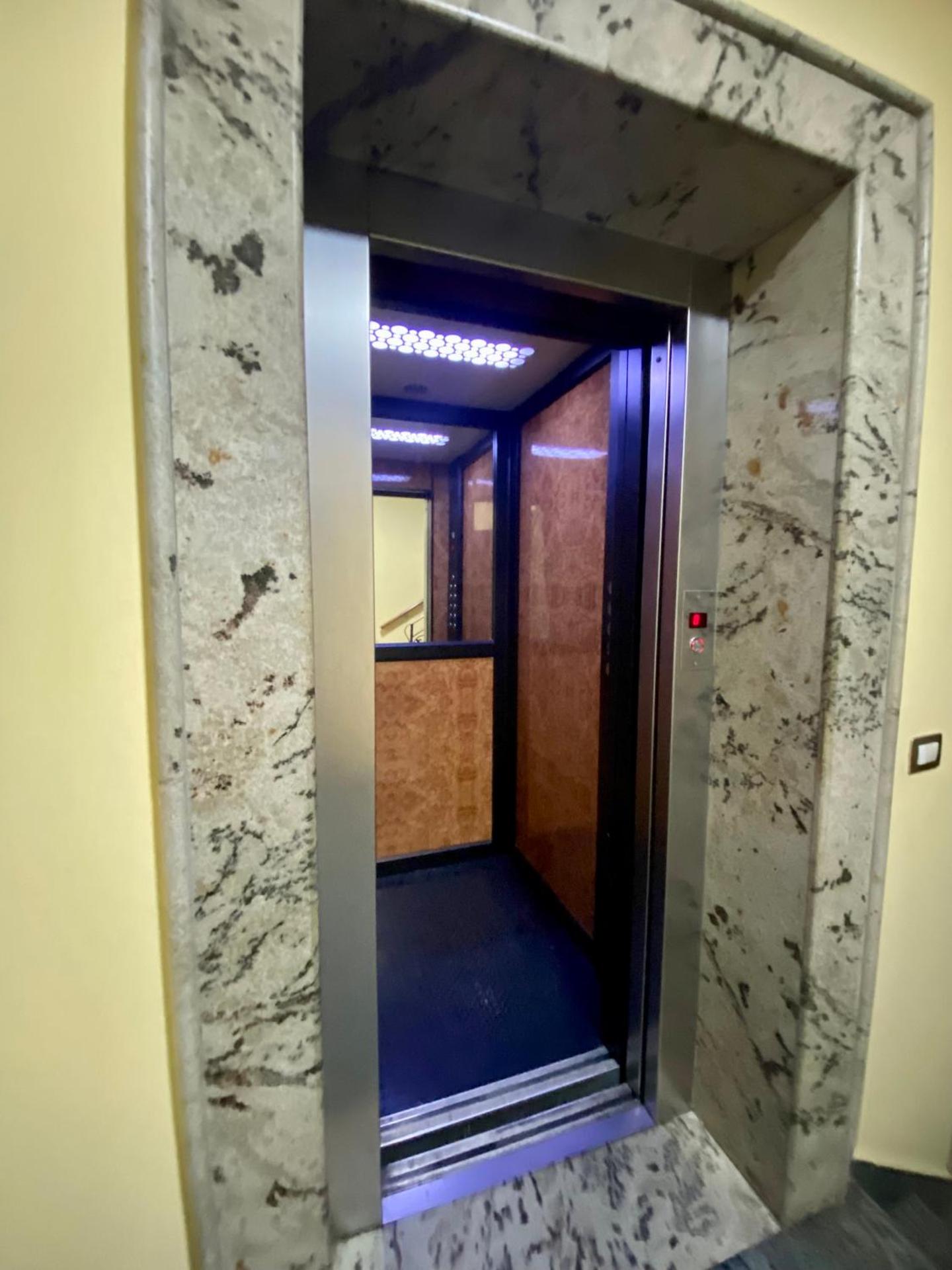 Prince Hotel - Photo 9