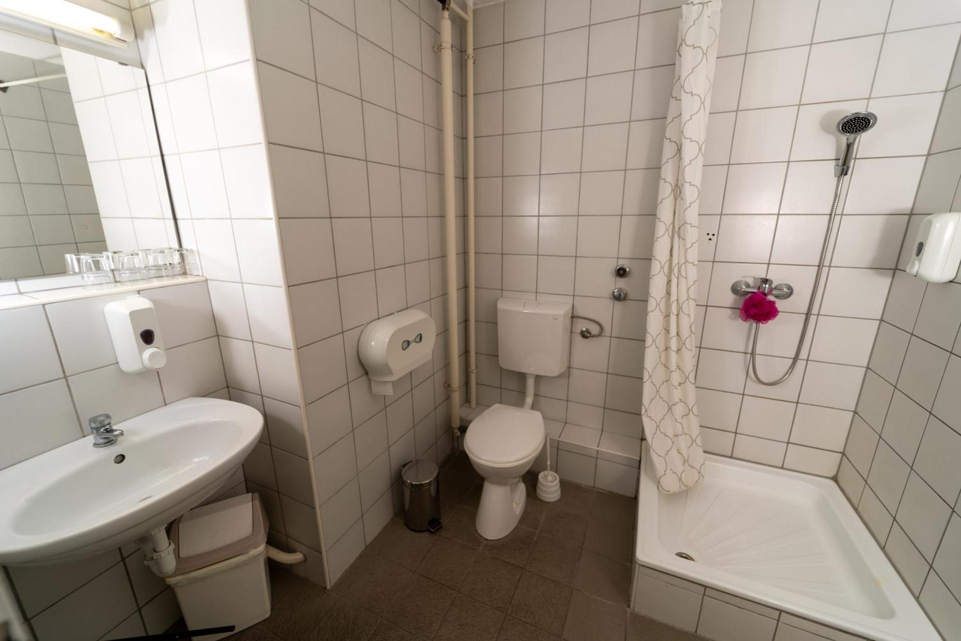 MP Hostel Budapest - Photo 44