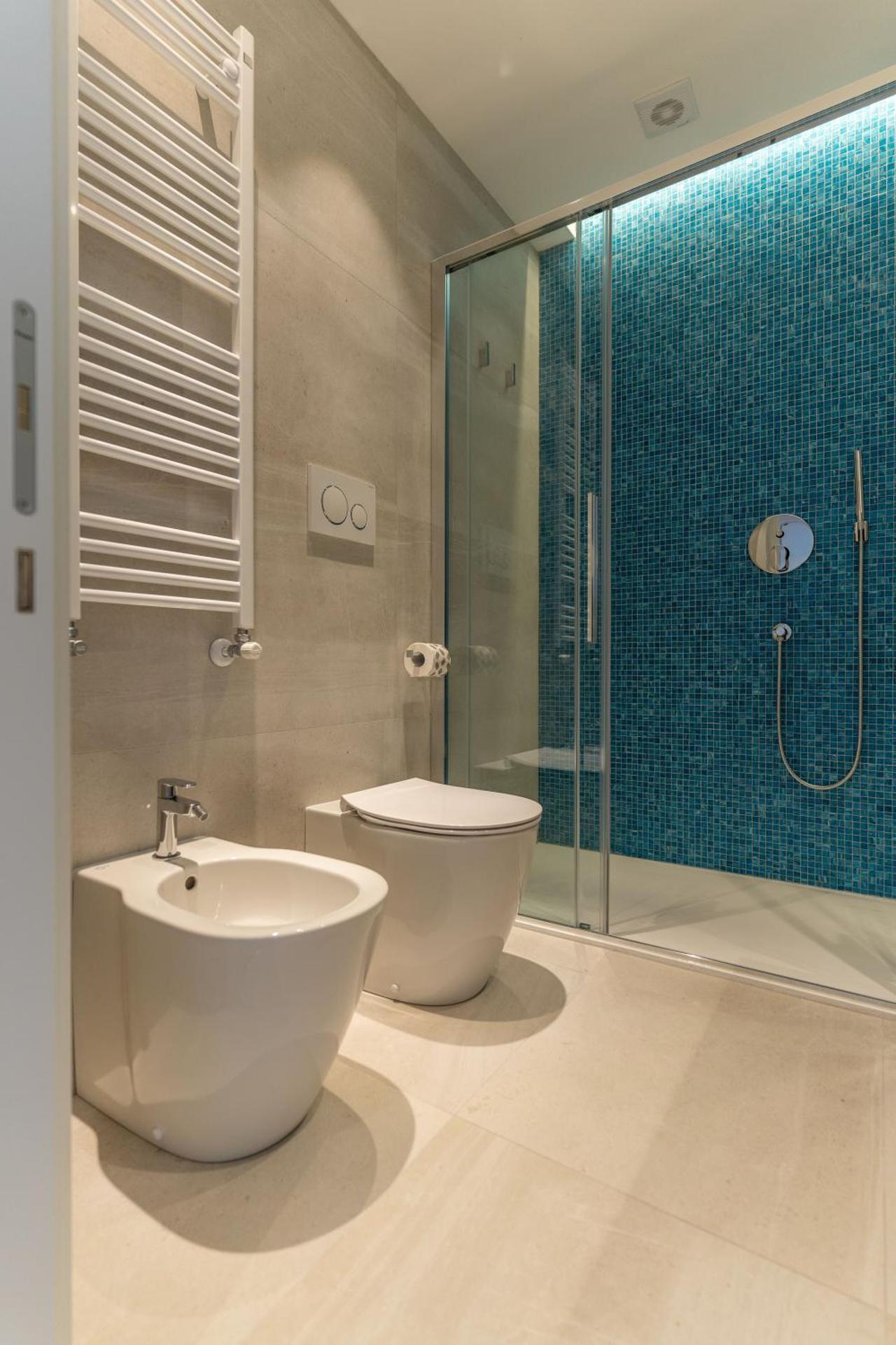 Hotel Orient & Pacific - Photo 79