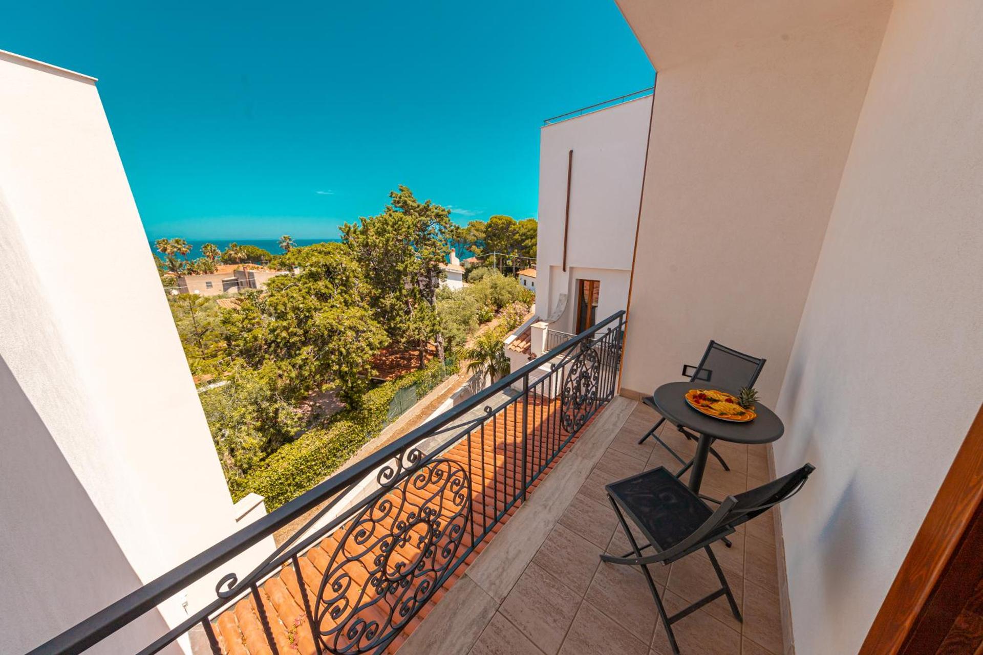 Hotel Baia Del Capitano - Photo 12