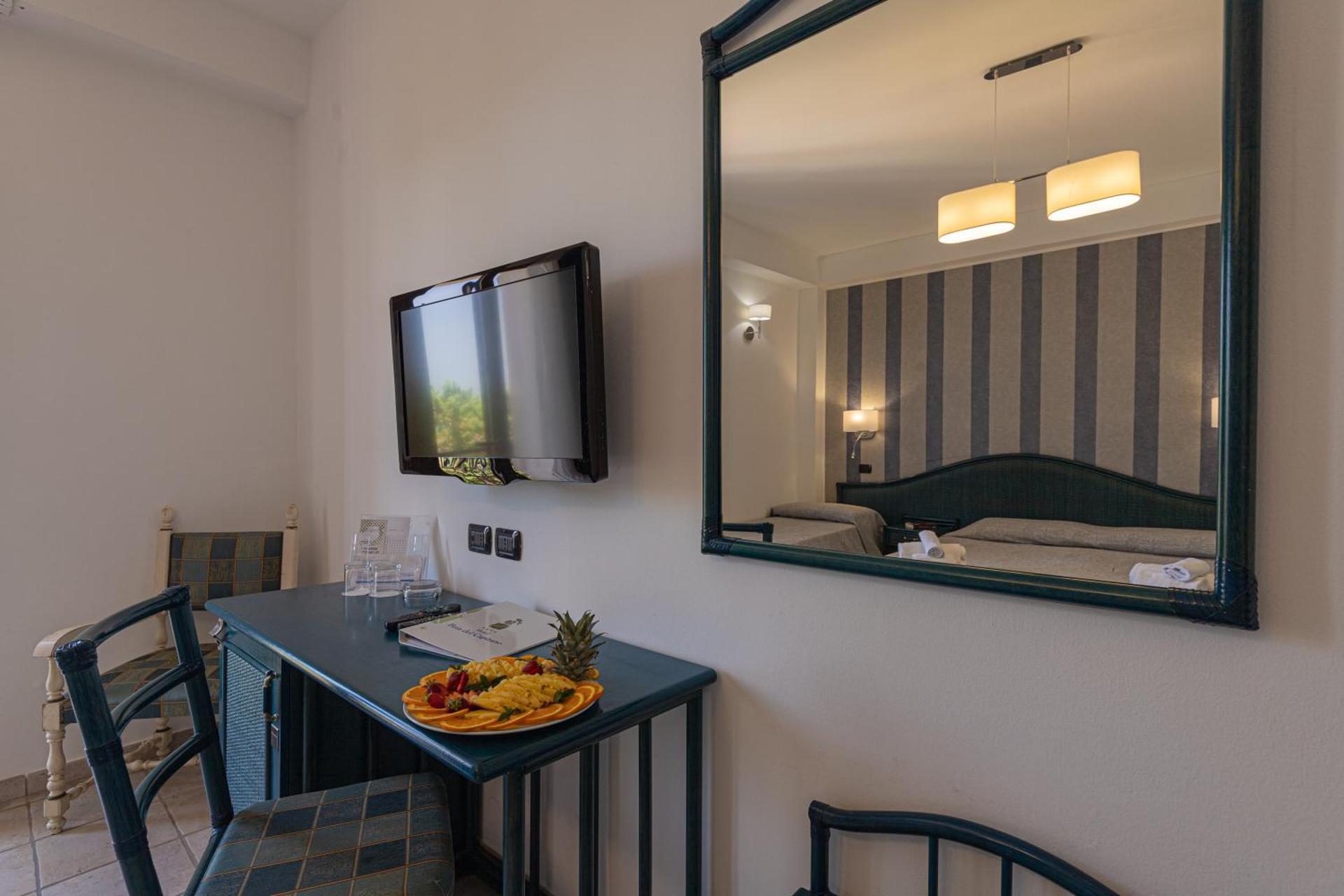 Hotel Baia Del Capitano - Photo 94