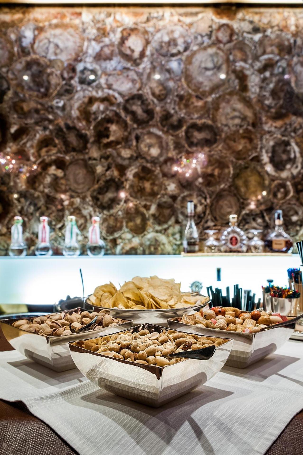 Royal Hotel Carlton - Photo 33