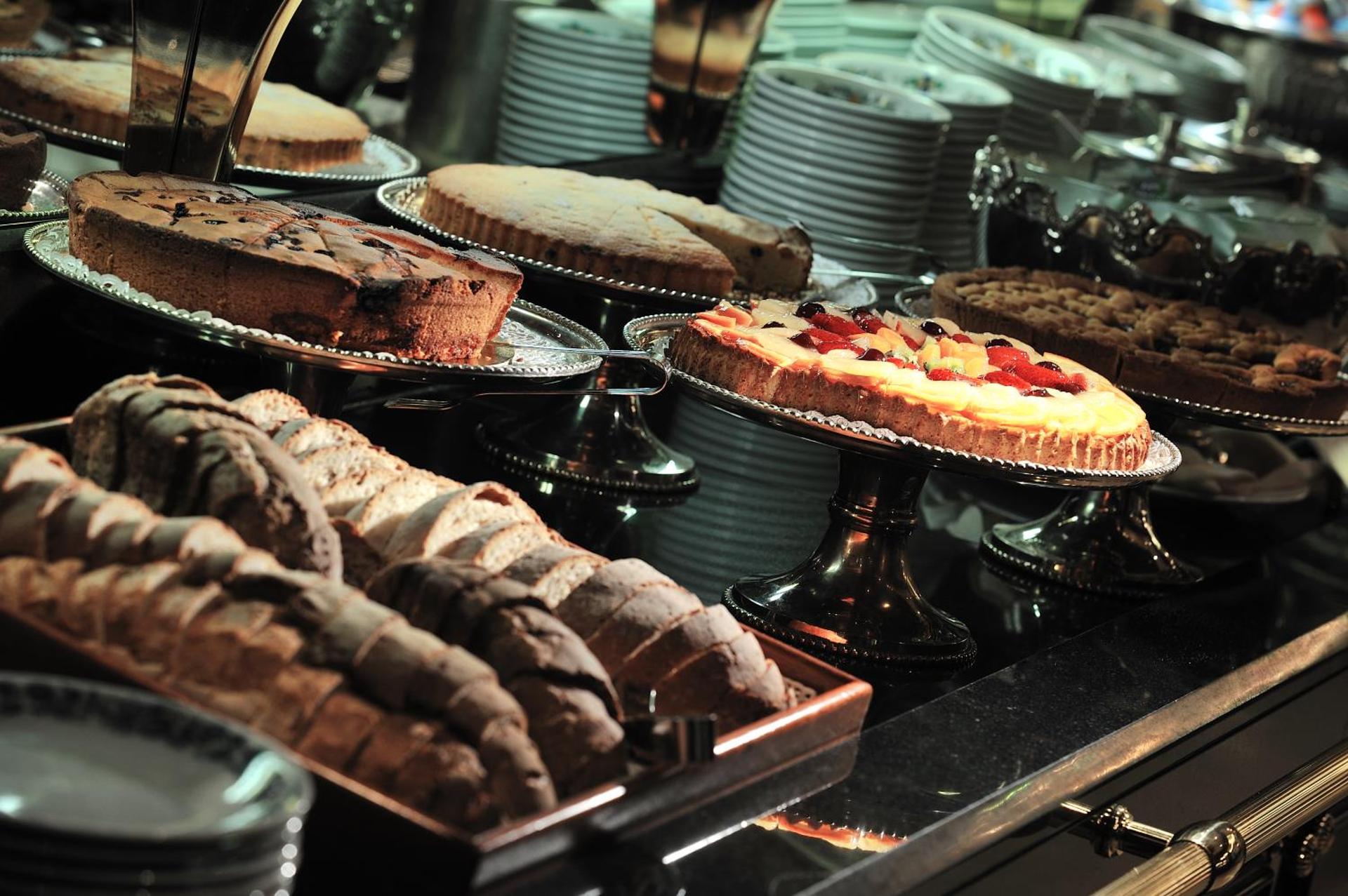 Royal Hotel Carlton - Photo 28