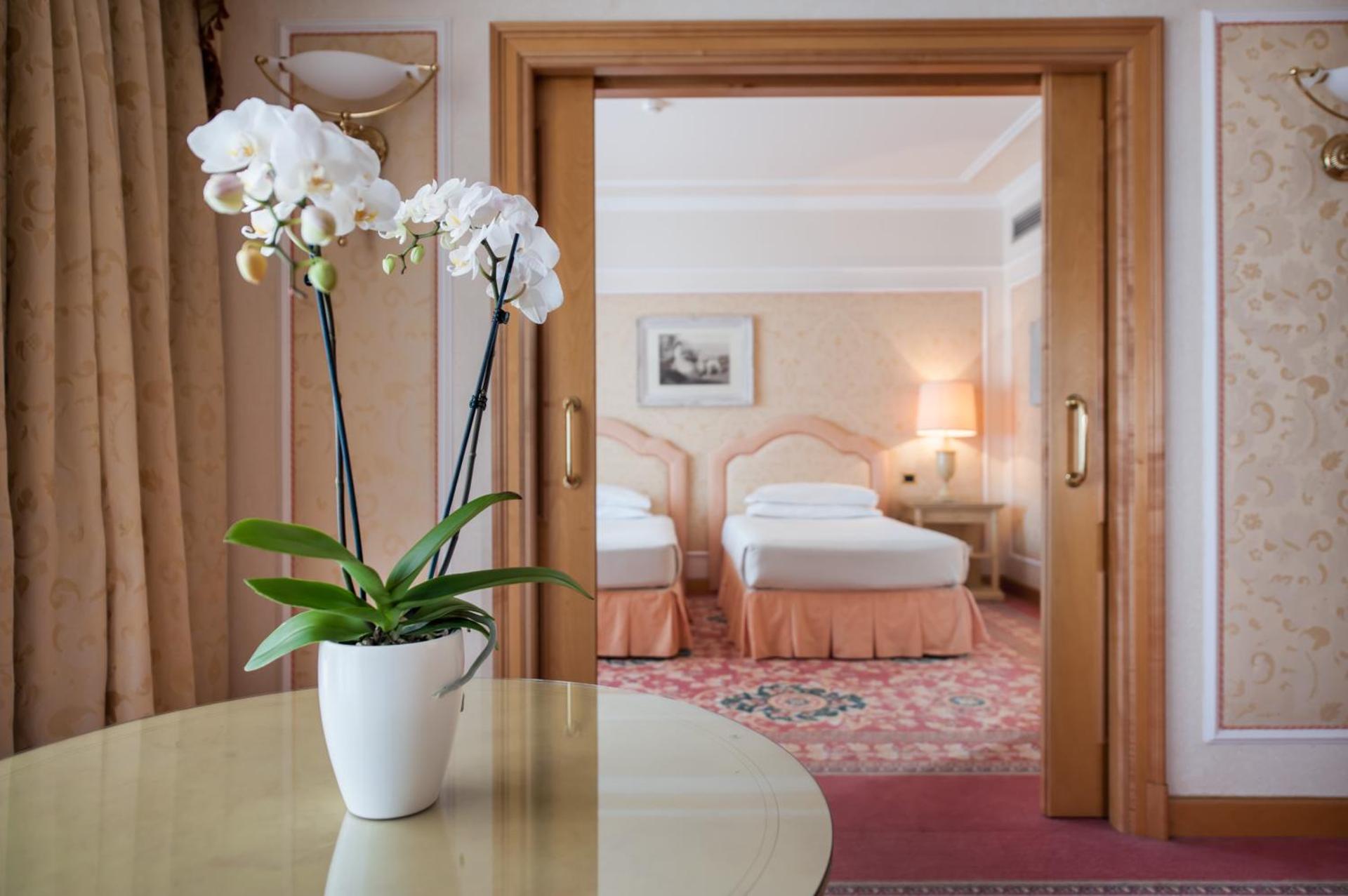 Royal Hotel Carlton - Photo 38