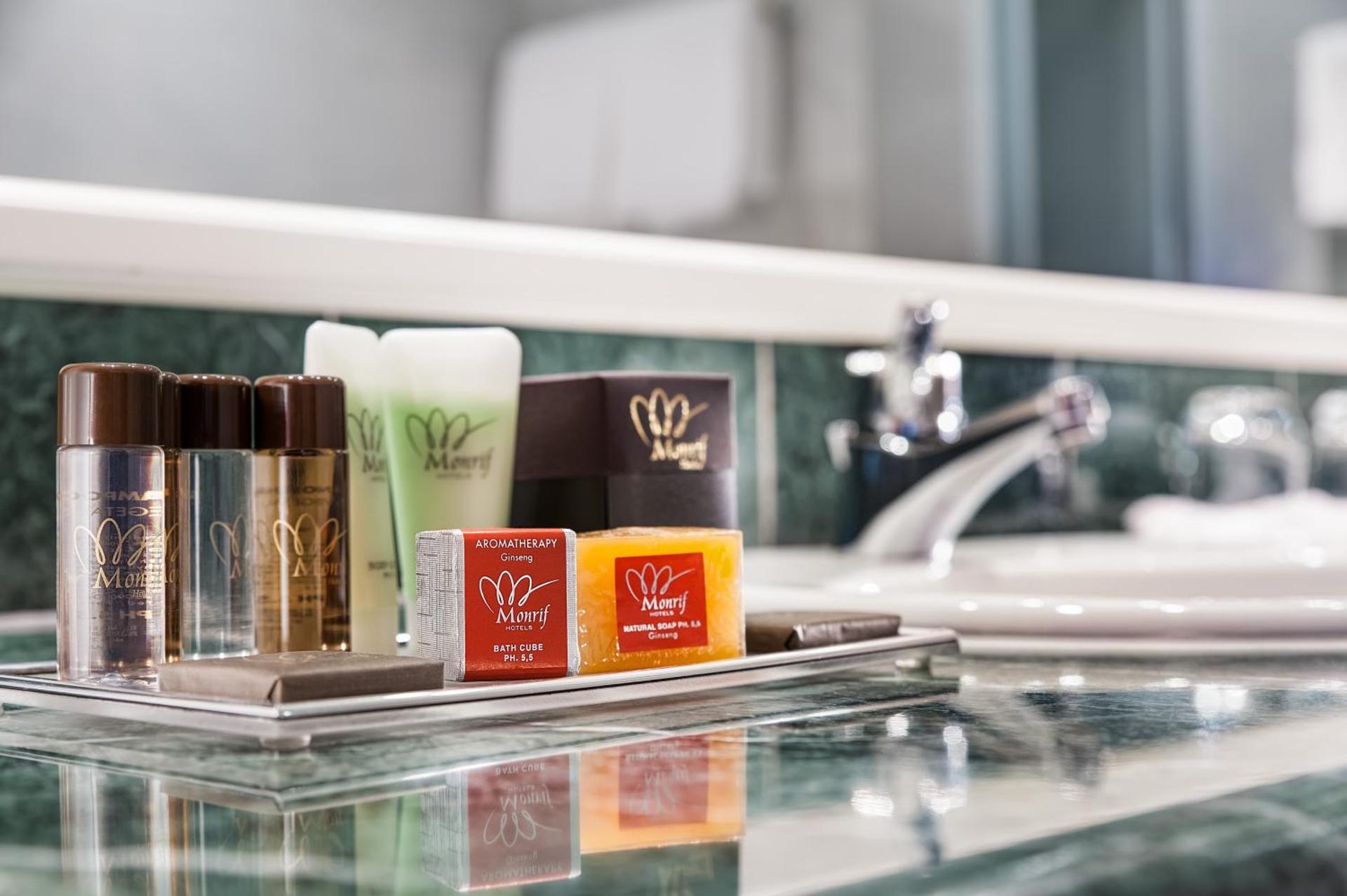 Royal Hotel Carlton - Photo 50