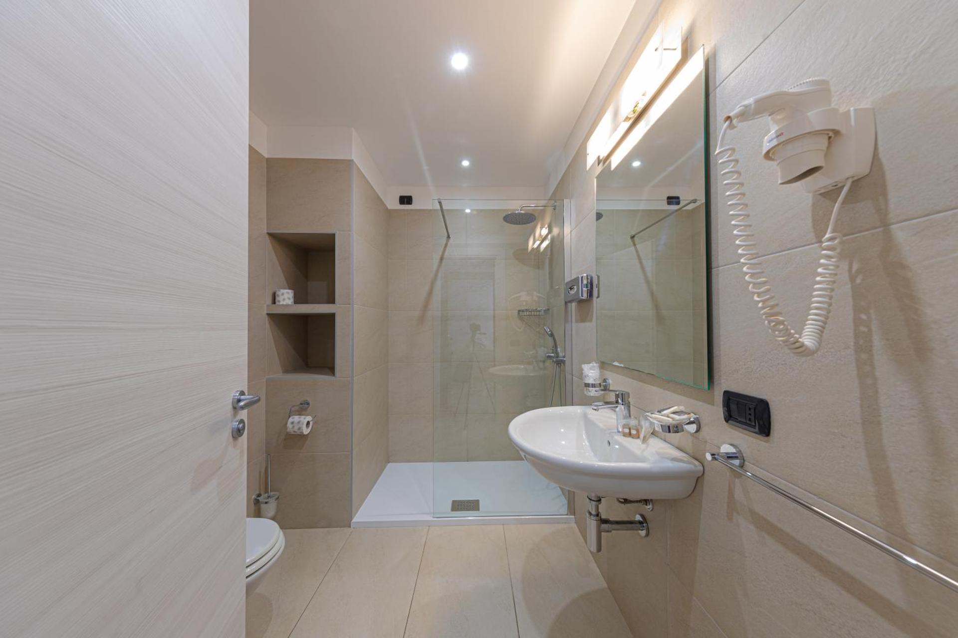 Hotel Baia Del Capitano - Photo 82