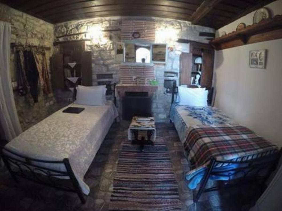 Bujtina Kodiket Guesthouse - Photo 58