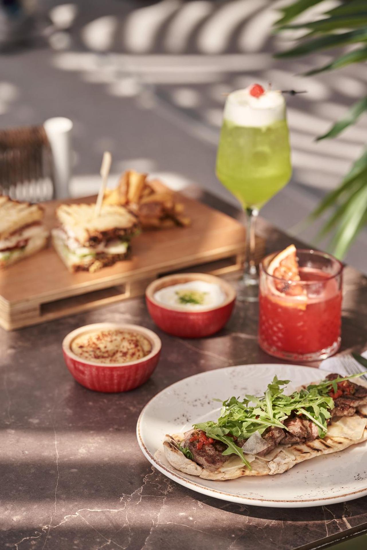 Kouros Hotel & Suites - Photo 129