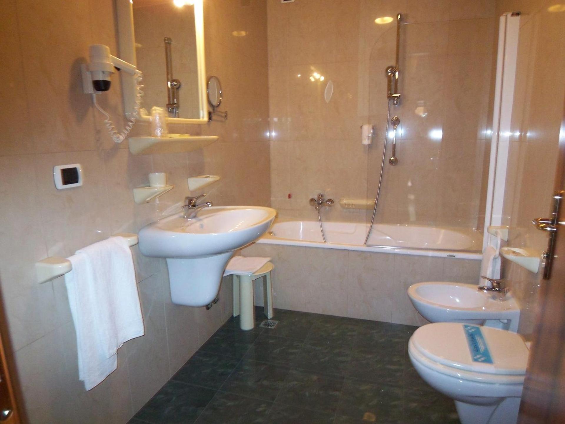 Al Giardino - Photo 45