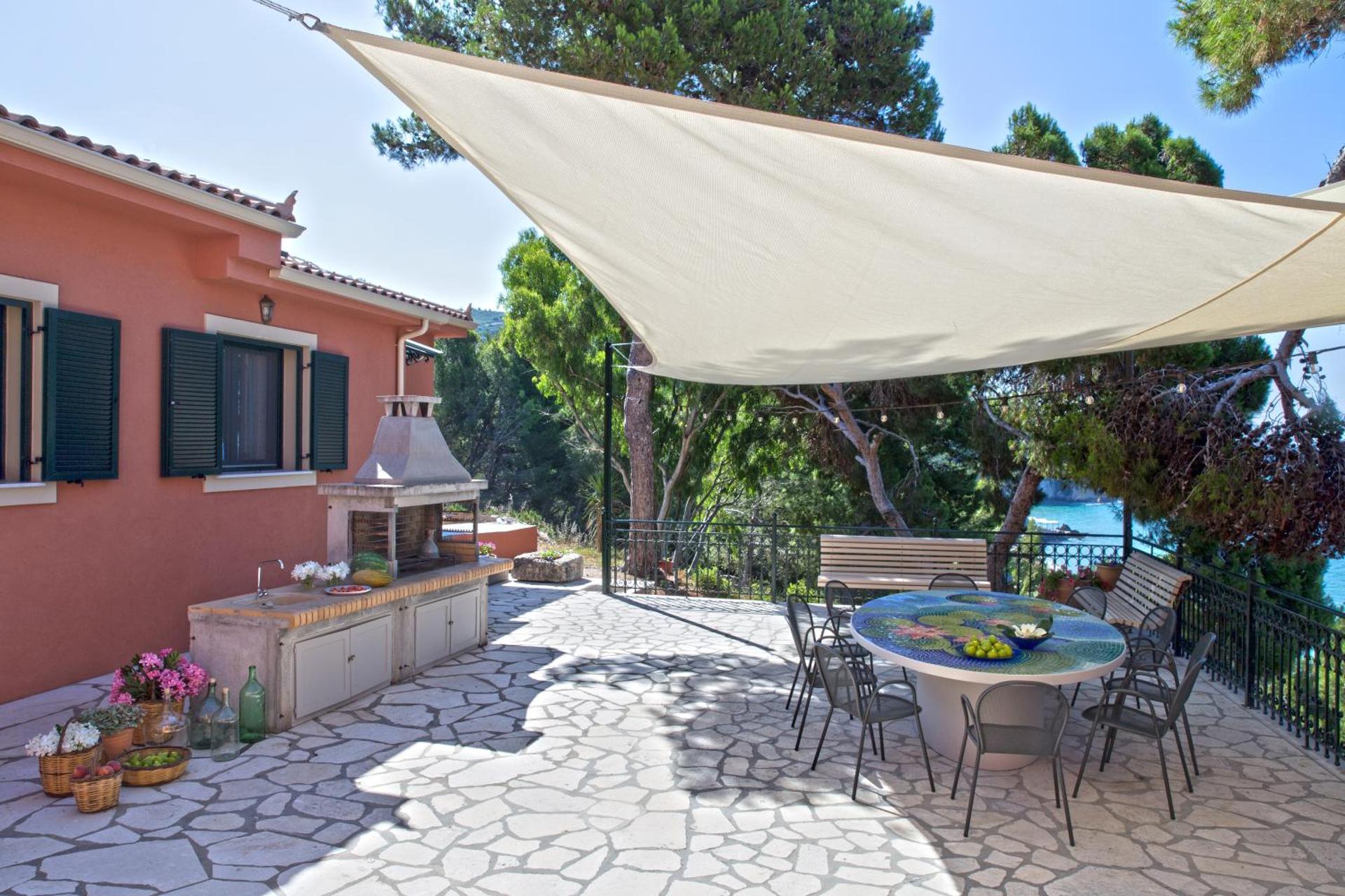 Avra Private Suites - Photo 170