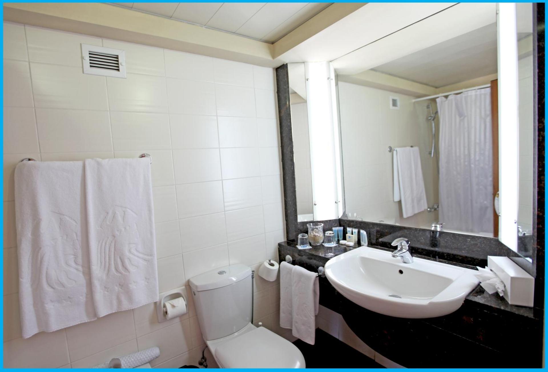 Poseidonia Beach Hotel - Photo 10