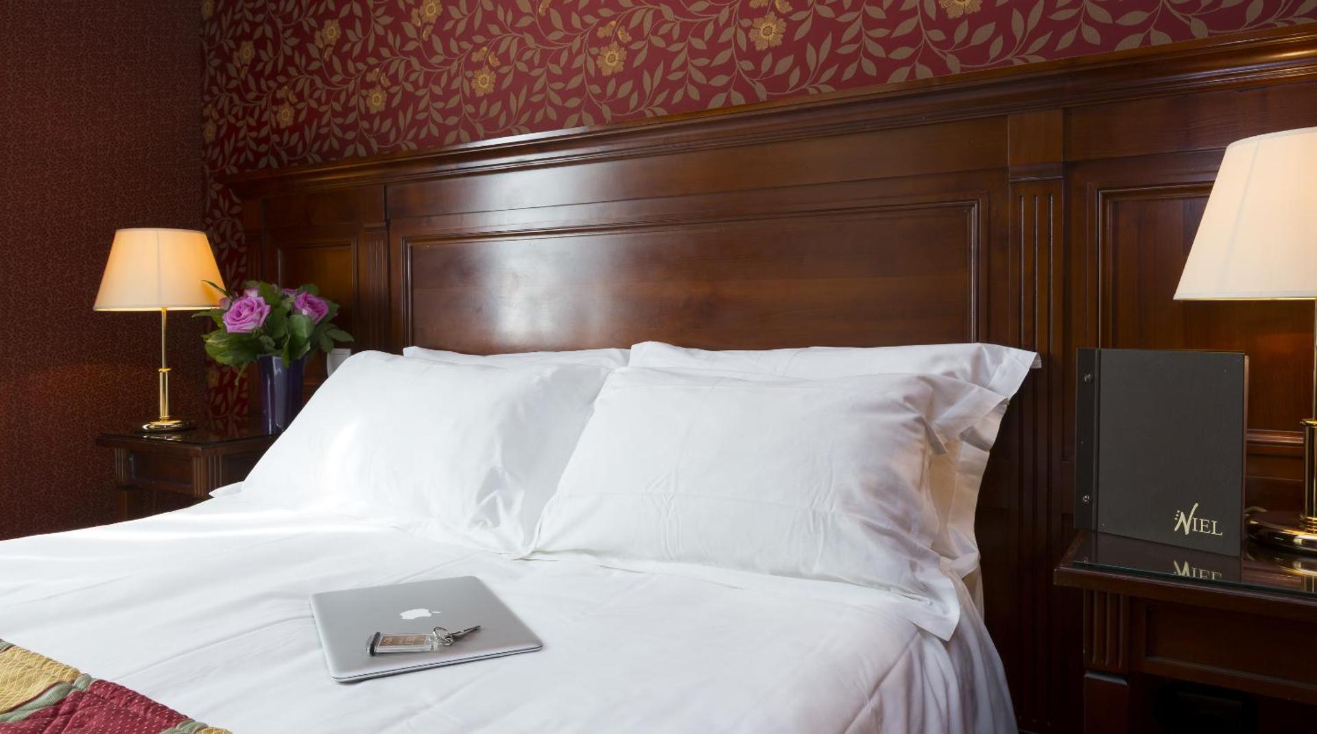 Elysees Niel Hotel - Photo 36