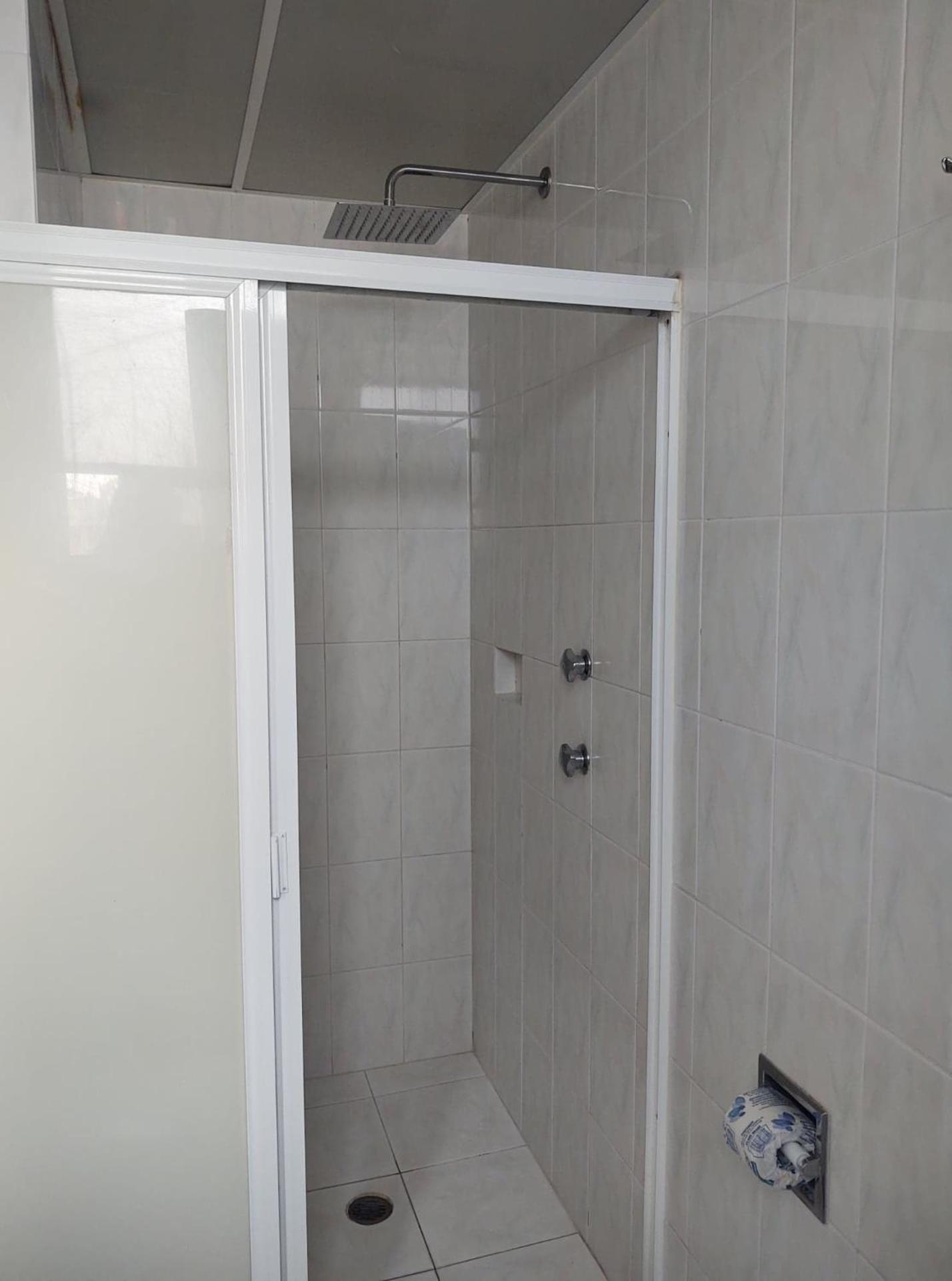 Hotel Gilbert - Photo 10