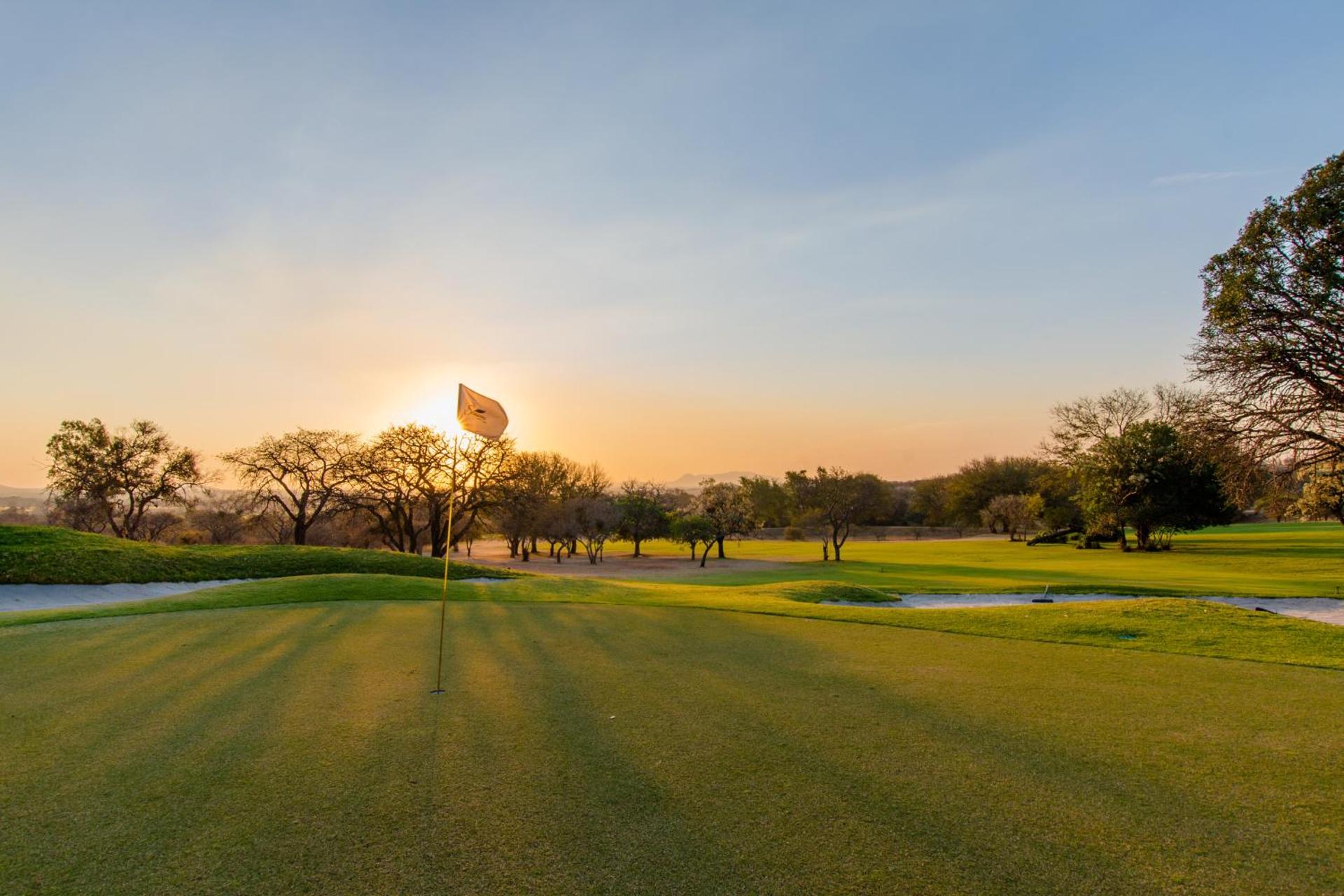 Seasons Golf, Leisure, Spa - Photo 93