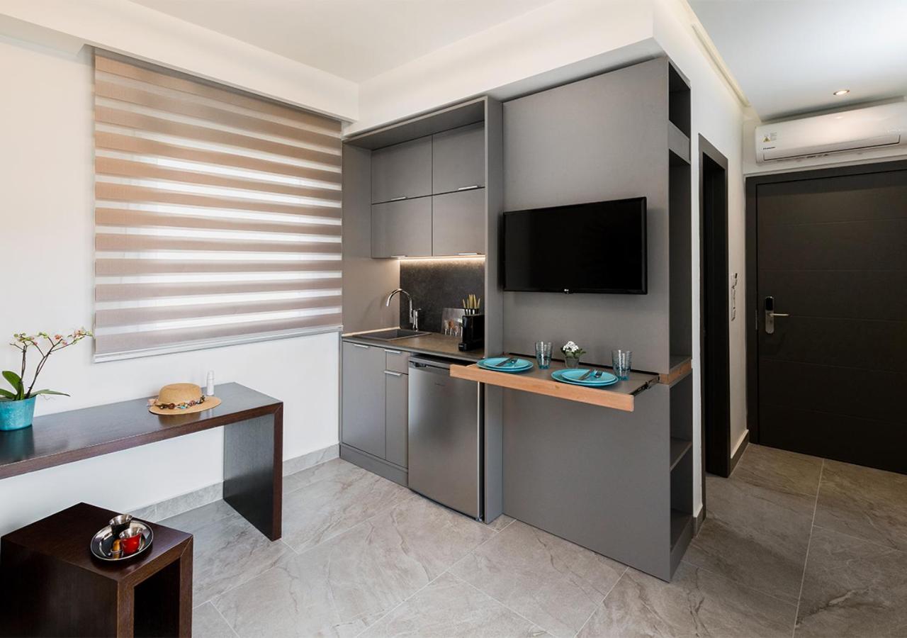 SUN RESIDENCE Exclusive Seaside Suites - Photo 32