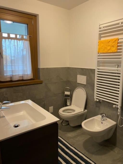 Appartamento trilocale luxory,sulle piste da sci - Photo 6