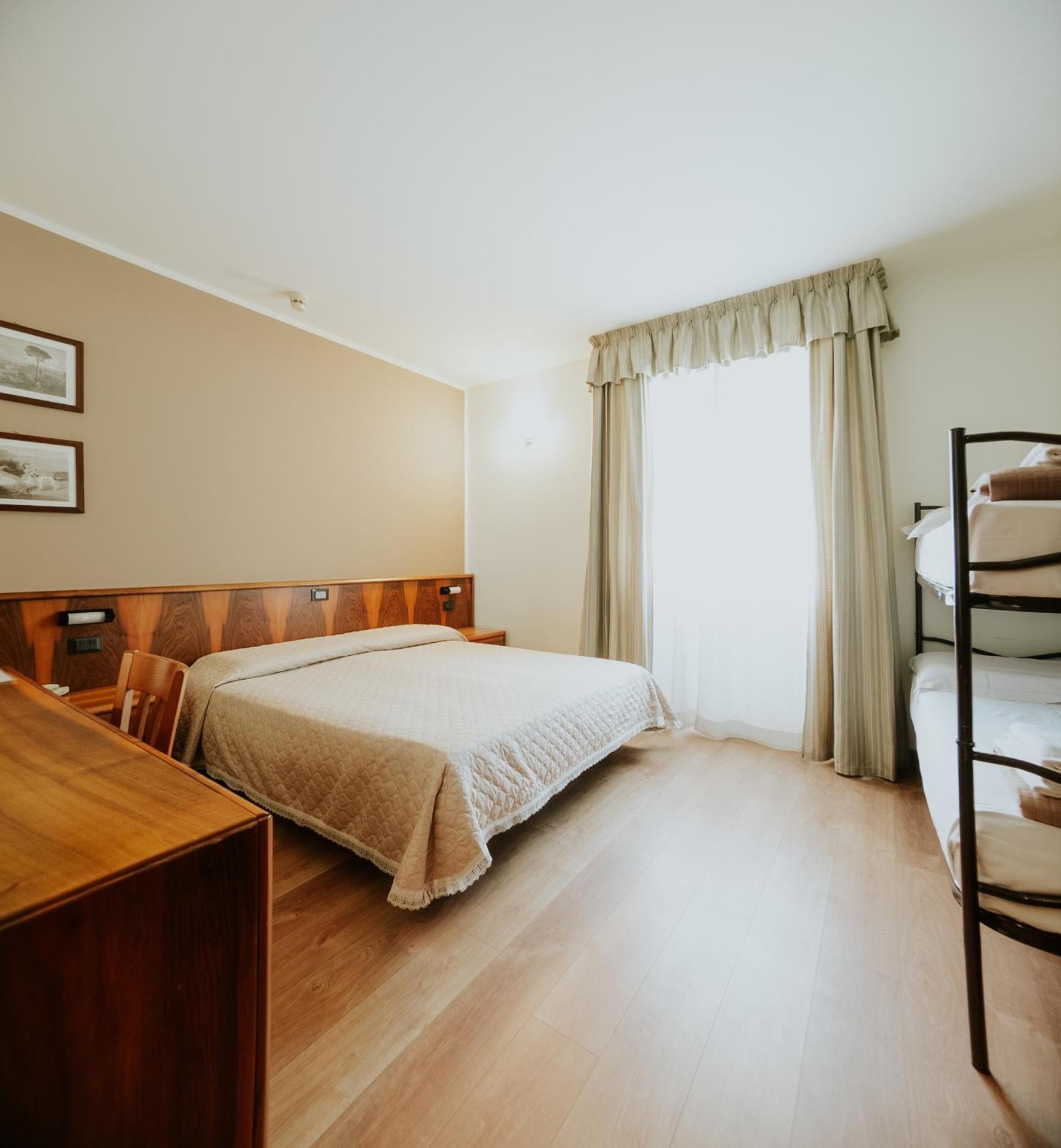 Continental Hotel - Photo 86