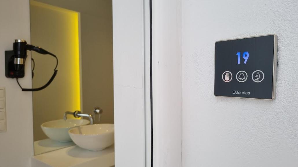 Hotel Alexandra - Photo 25