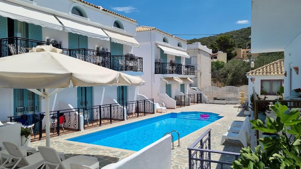 Double or Twin Room with Pool View