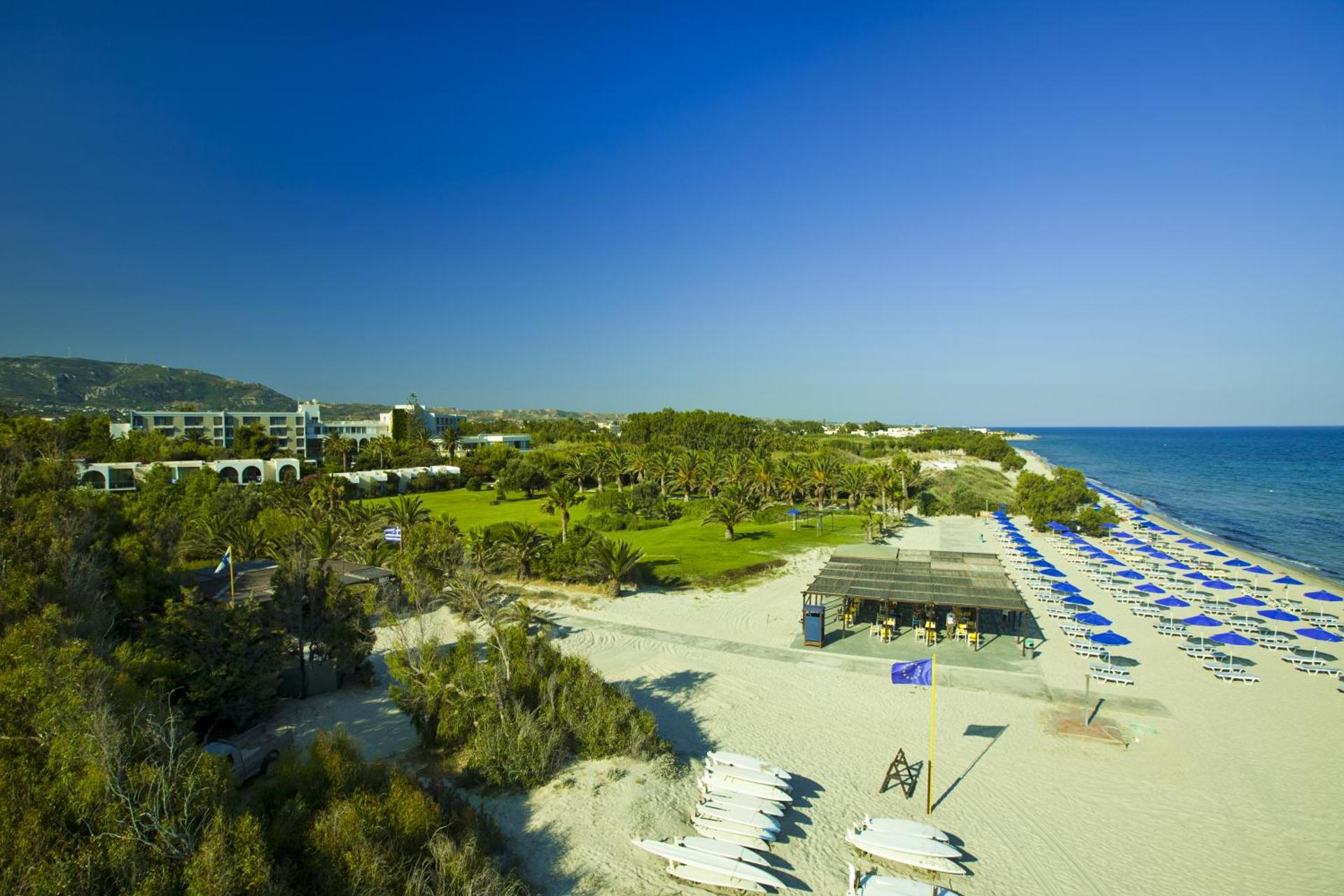 Caravia Beach Hotel - Photo 81
