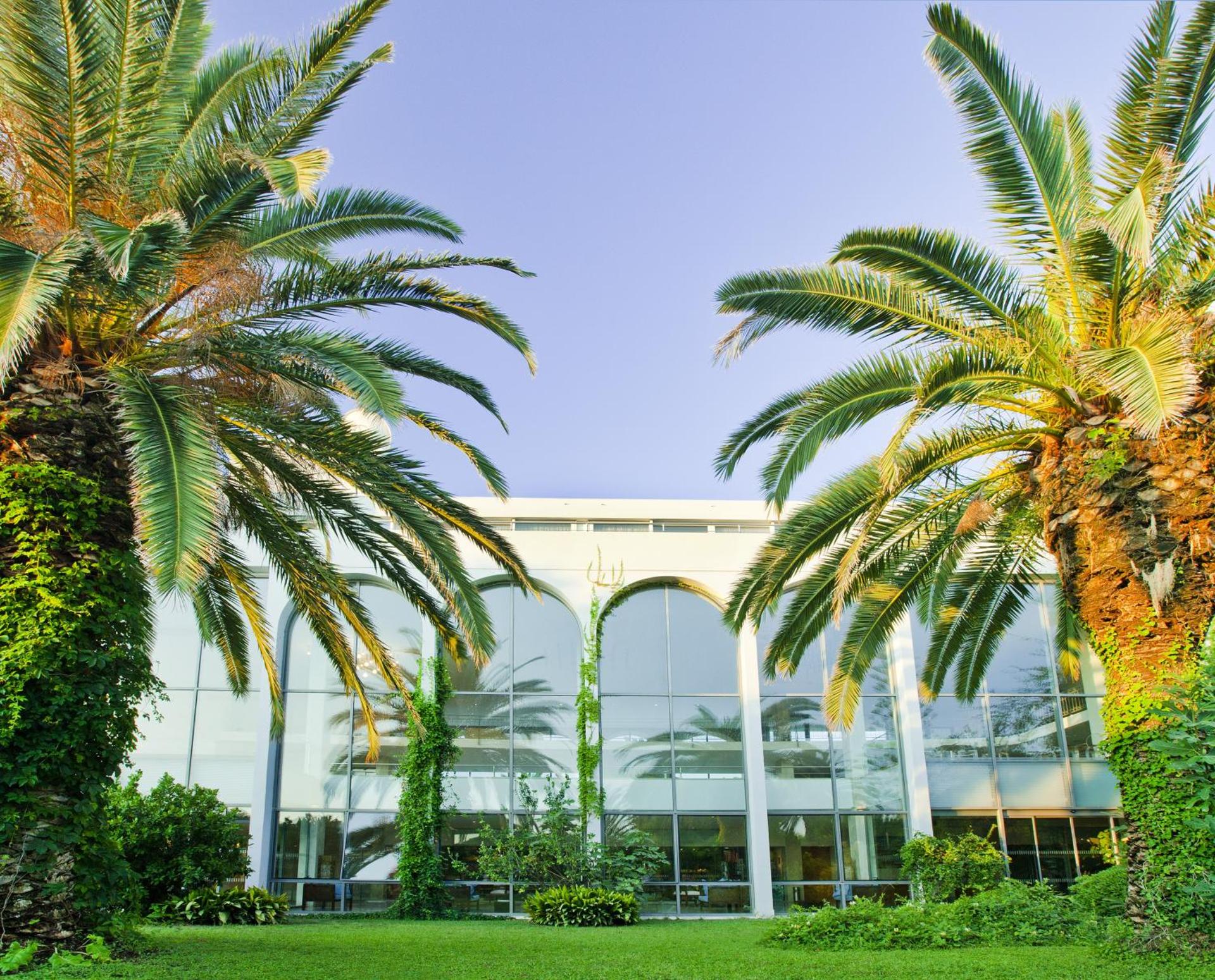 Caravia Beach Hotel - Photo 84
