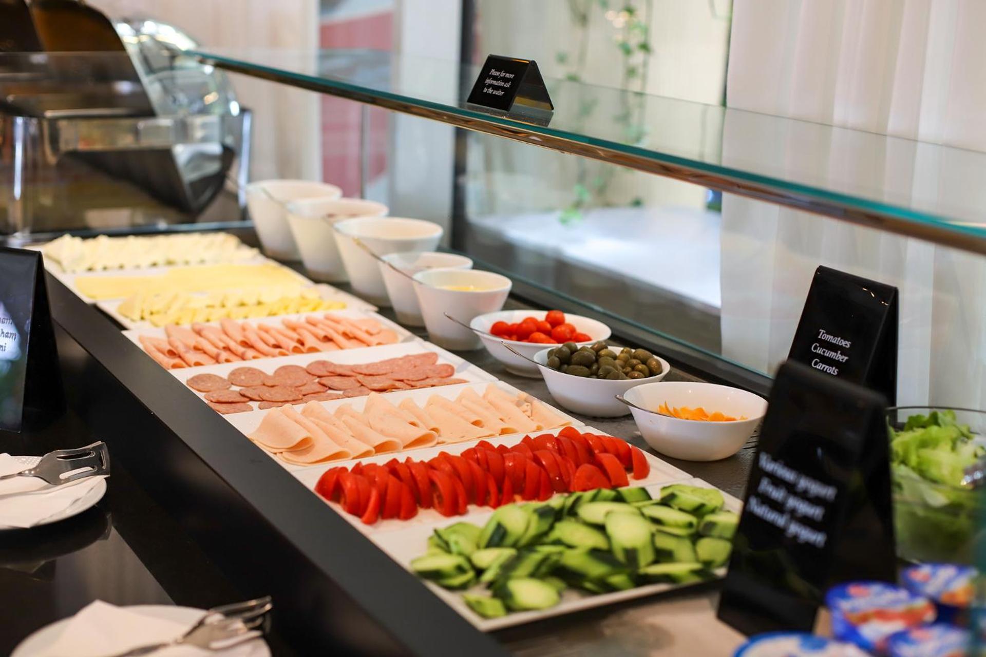 Best Western Premier Ark Hotel - Photo 158