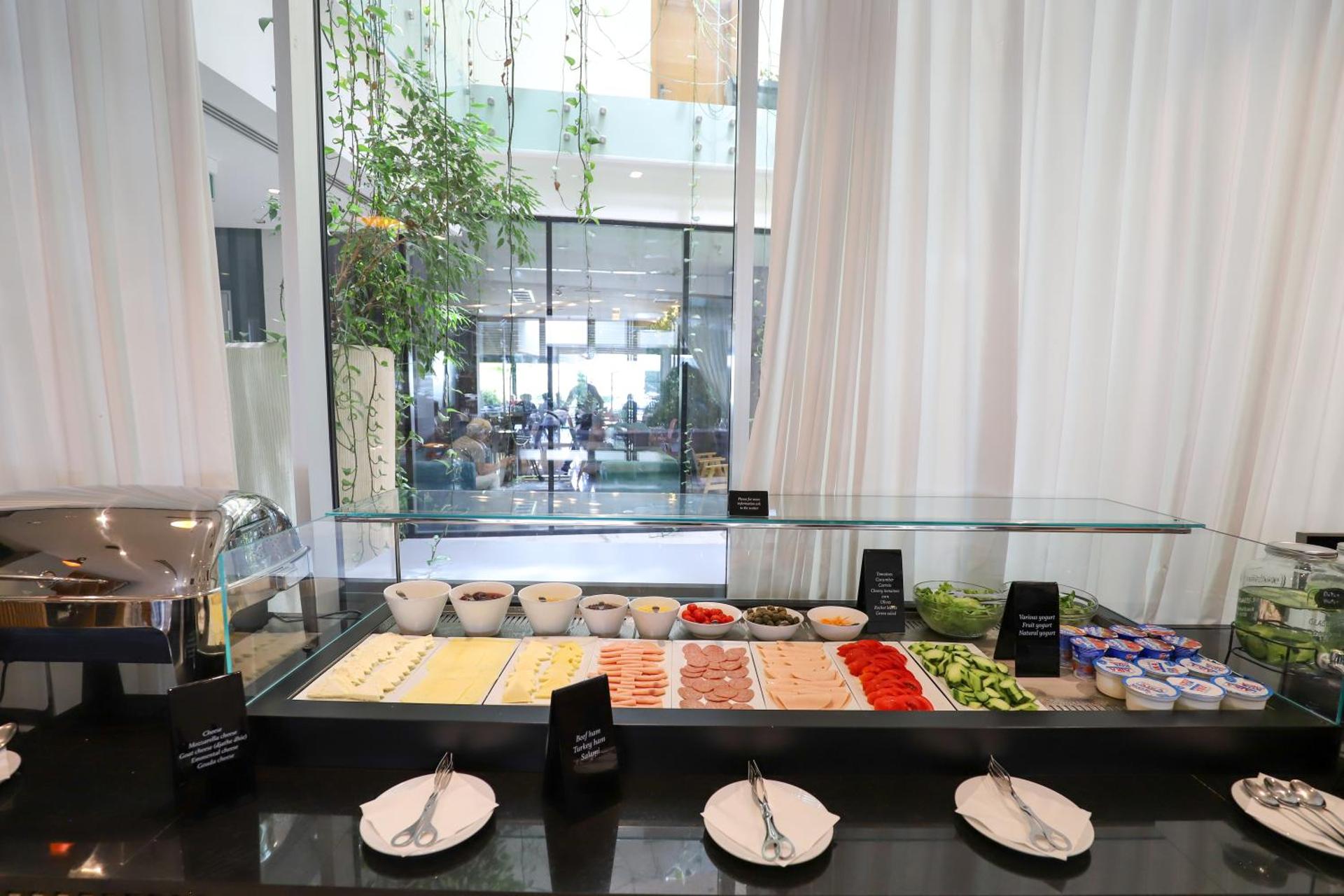 Best Western Premier Ark Hotel - Photo 161