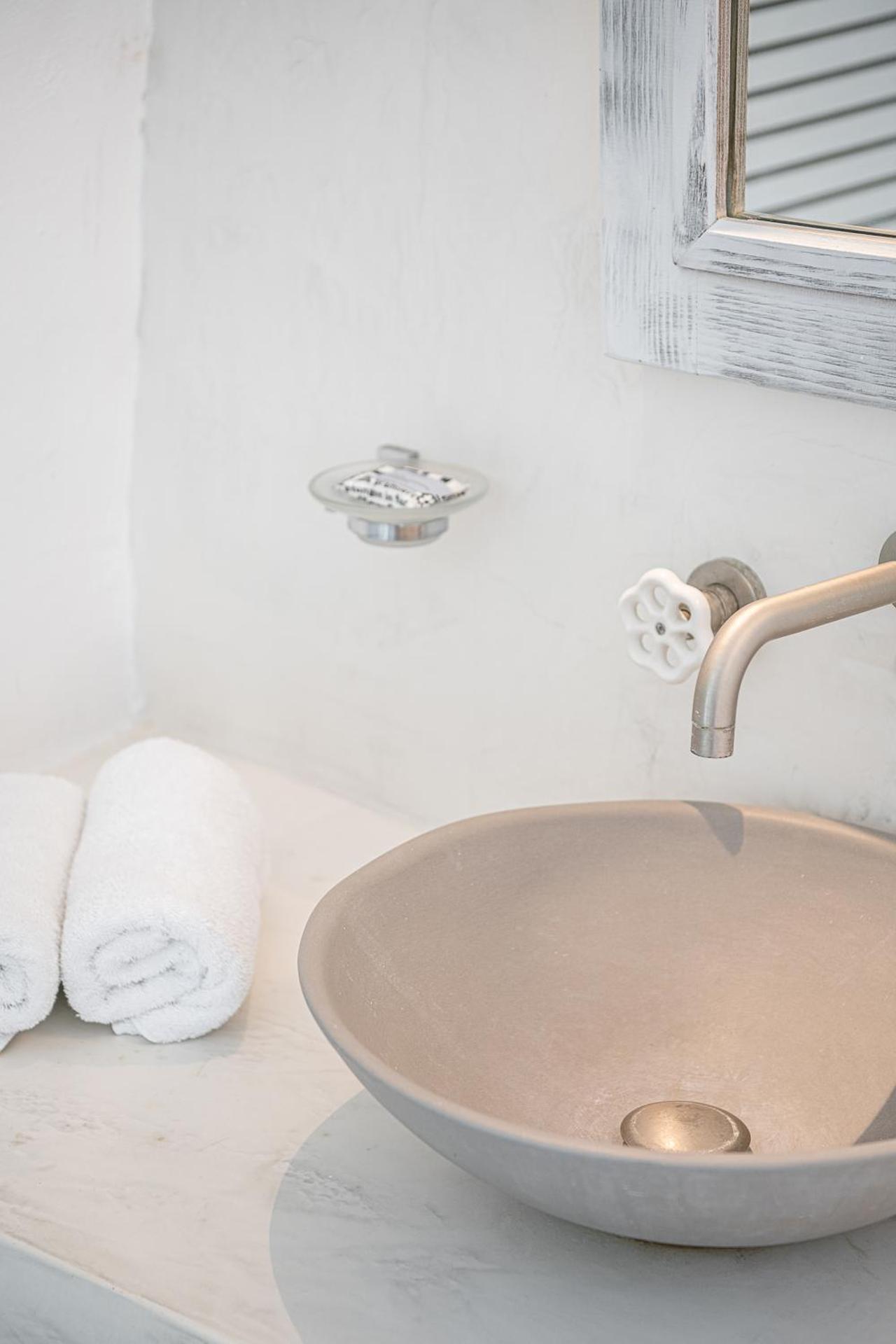 On The Rocks - Small Luxury Hotels of the World - Photo 66