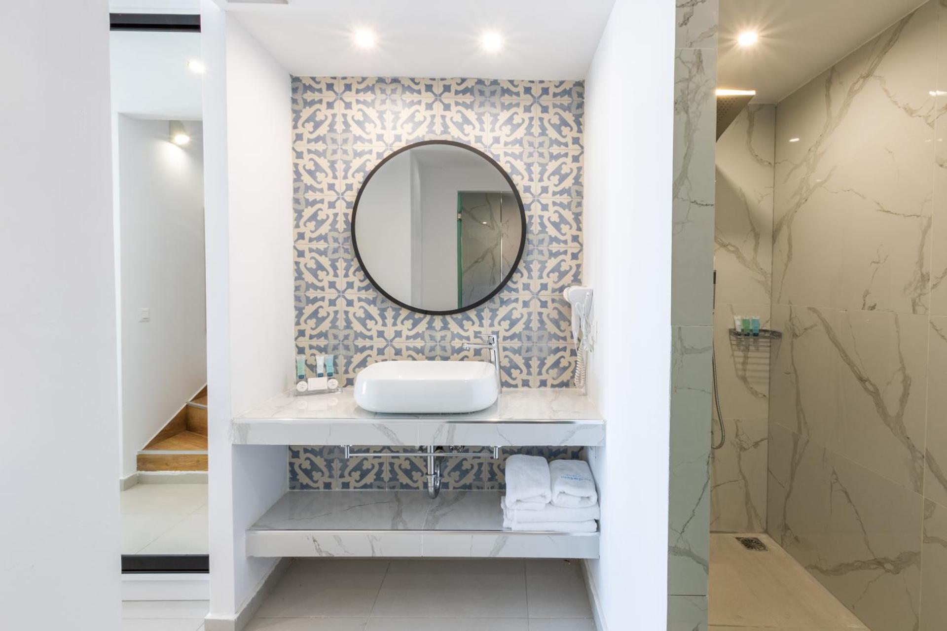 Konstantinos Palace - Photo 94