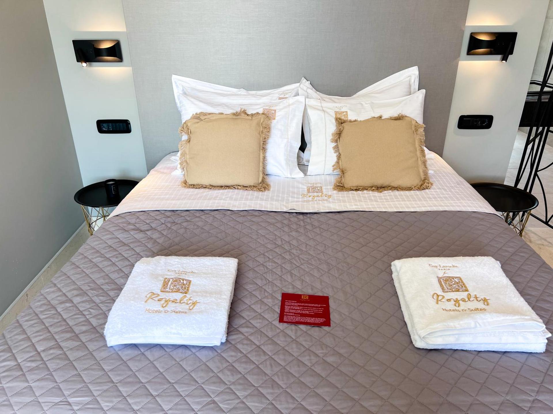 Royalty Suites Psyrri - Photo 37