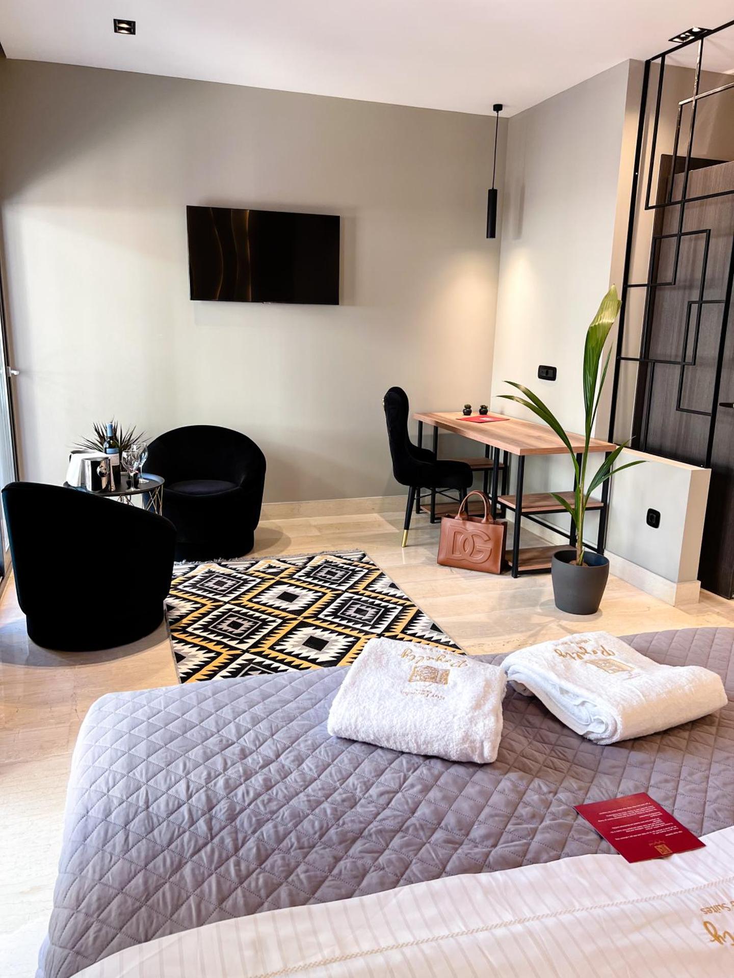 Royalty Suites Psyrri - Photo 44