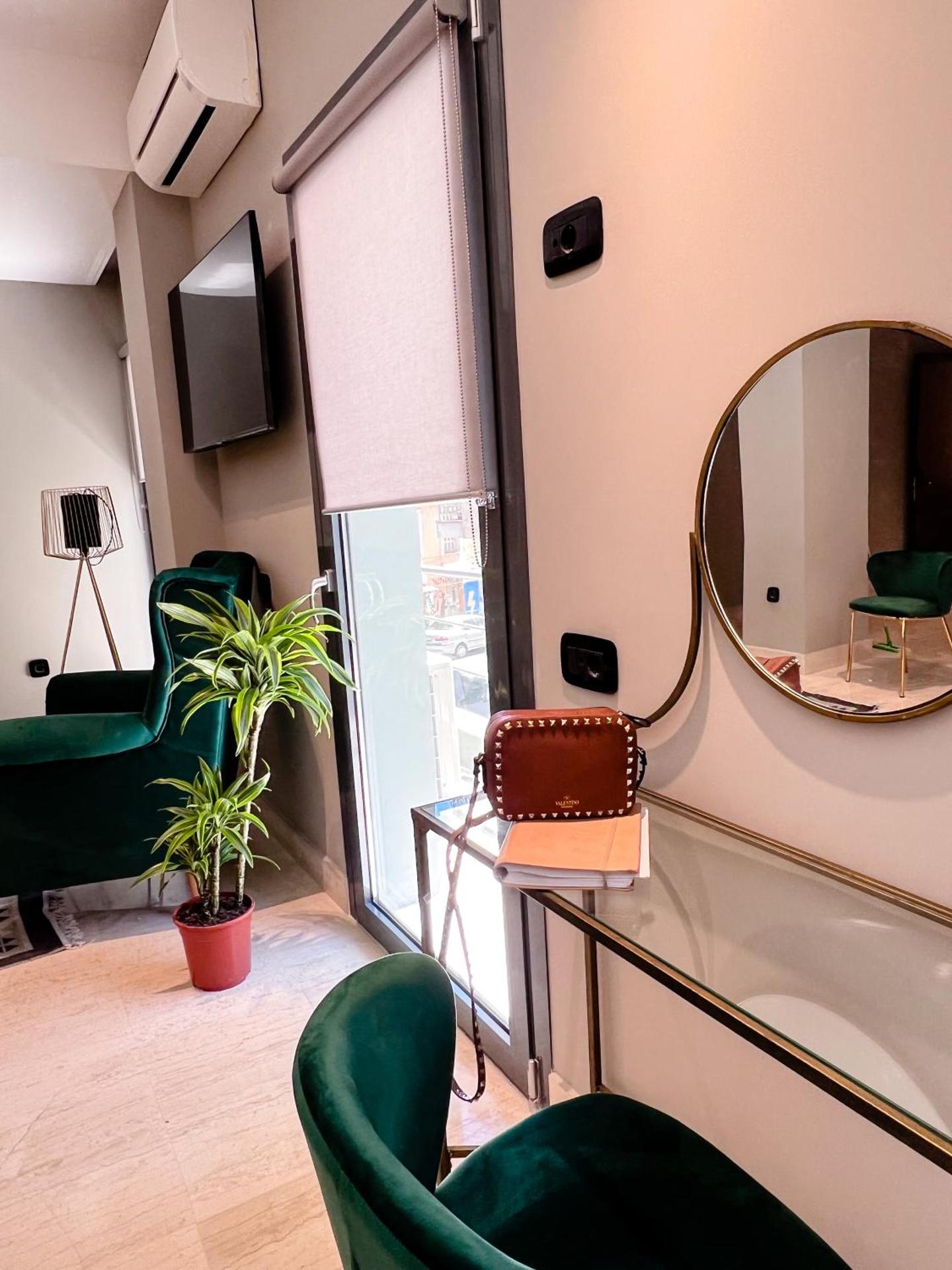 Royalty Suites Psyrri - Photo 32