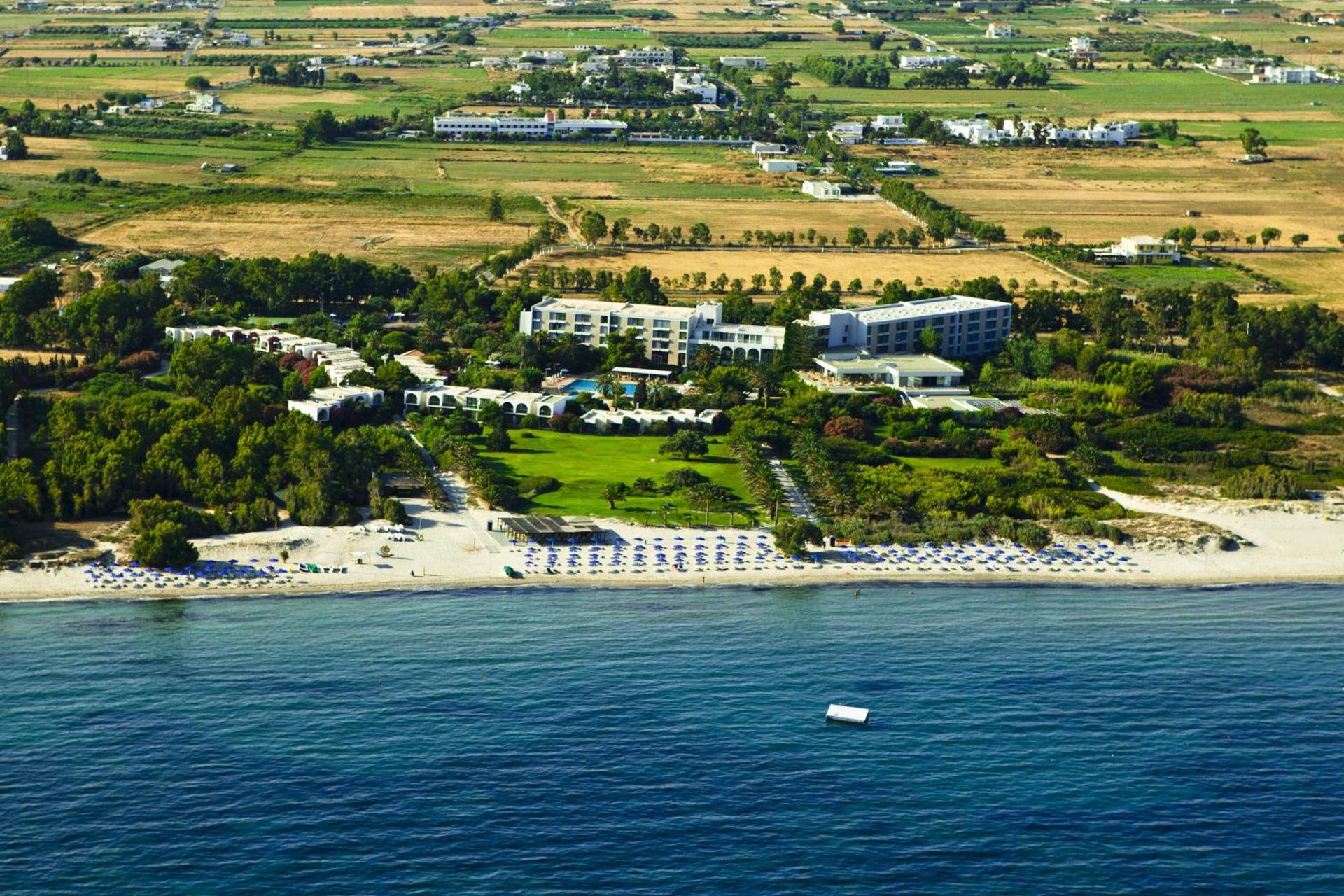 Caravia Beach Hotel - Photo 69