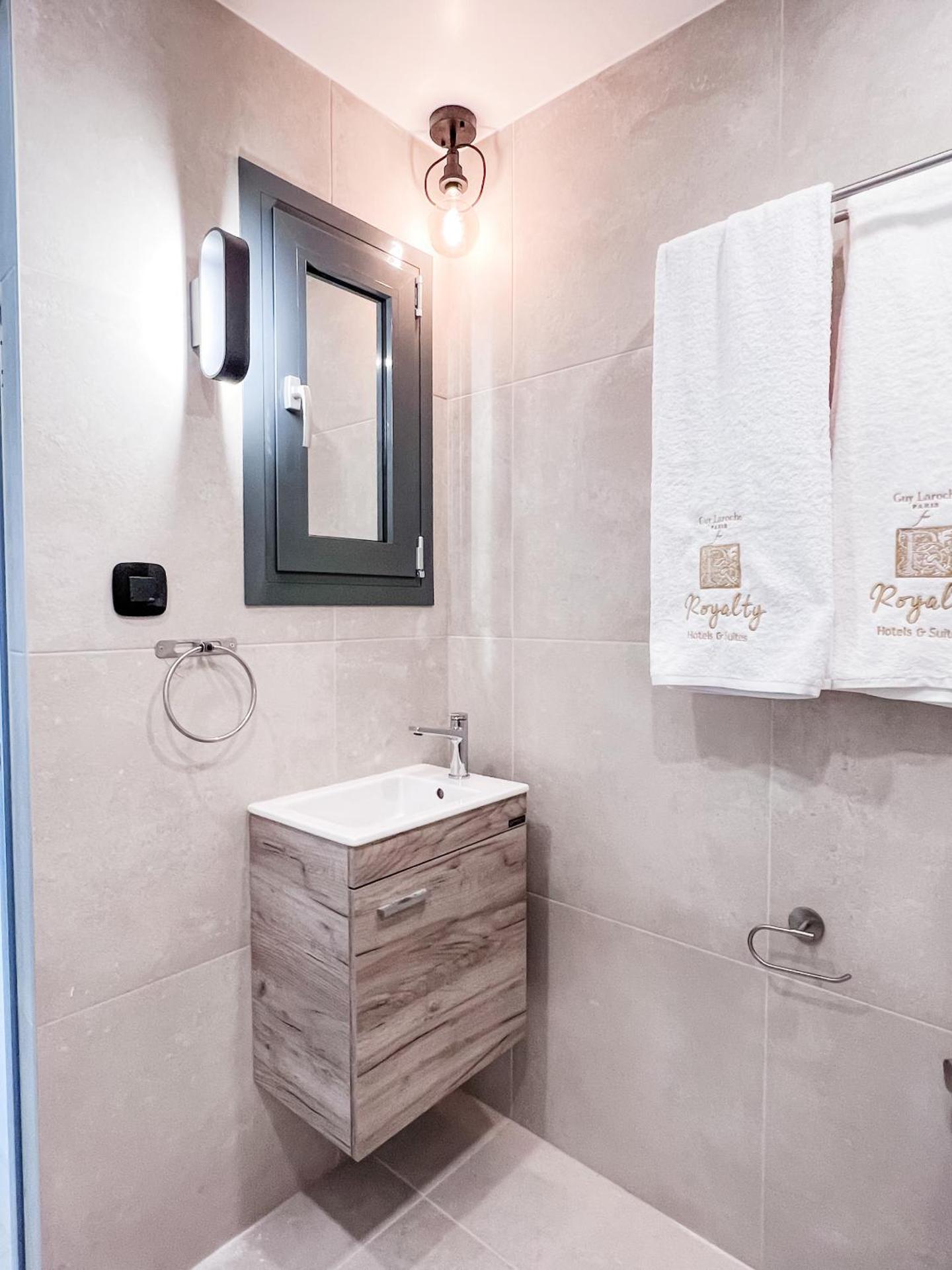 Royalty Suites Psyrri - Photo 88