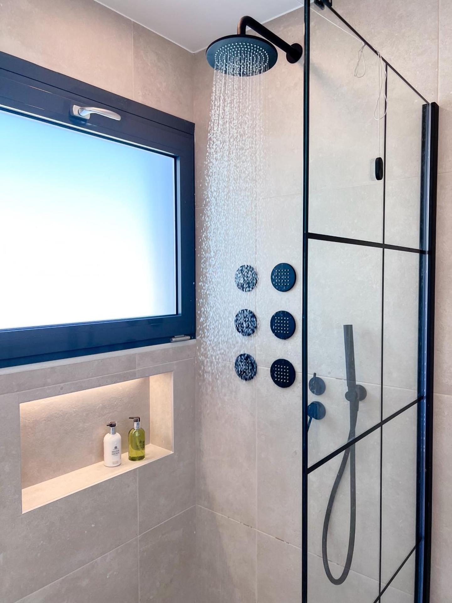 Royalty Suites Psyrri - Photo 38