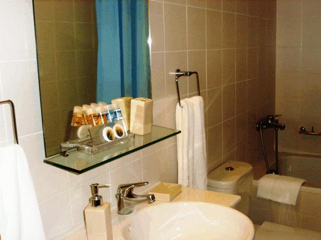 Dioscouri Hotel - Photo 4