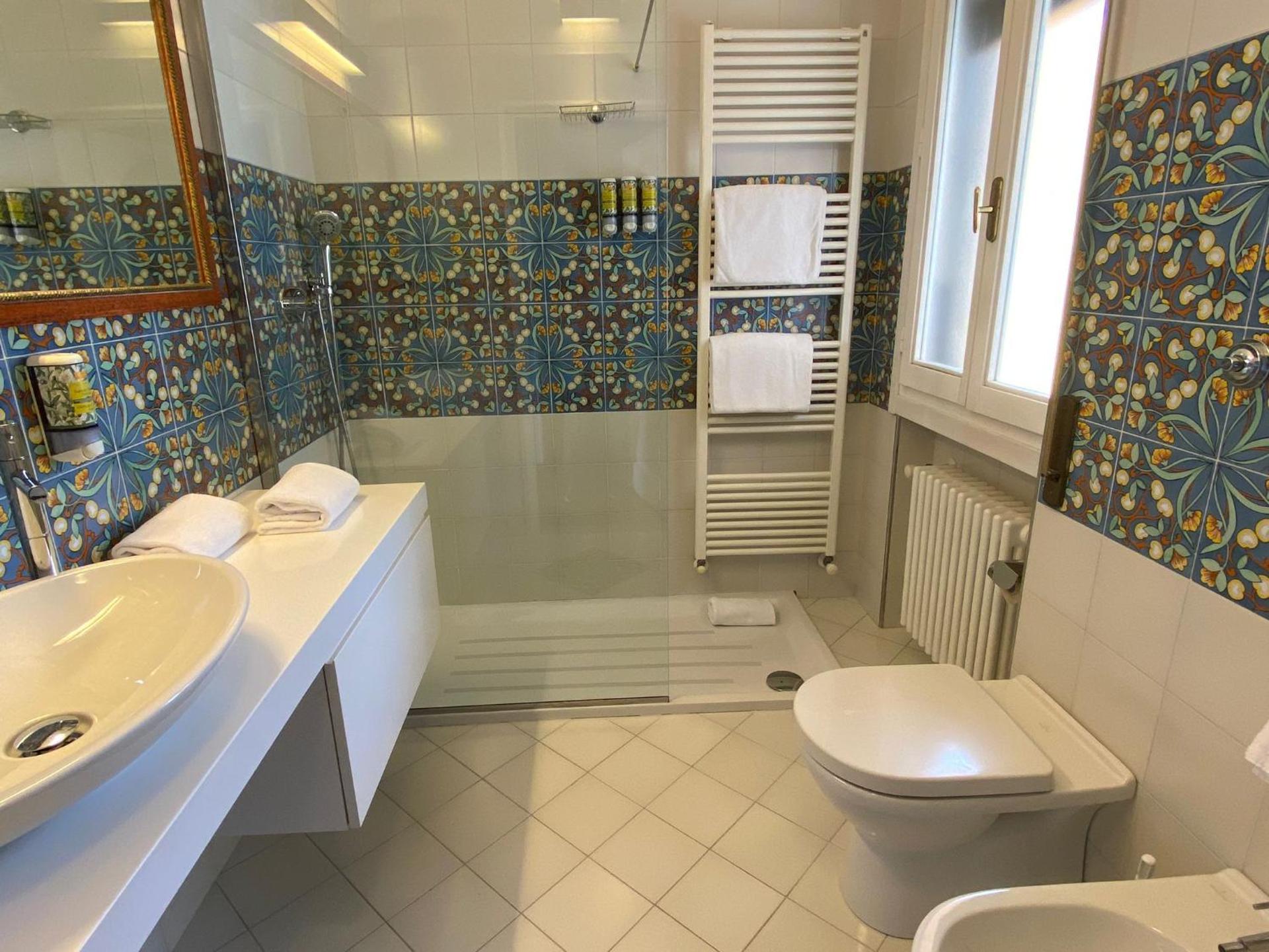 Hotel David - Photo 85