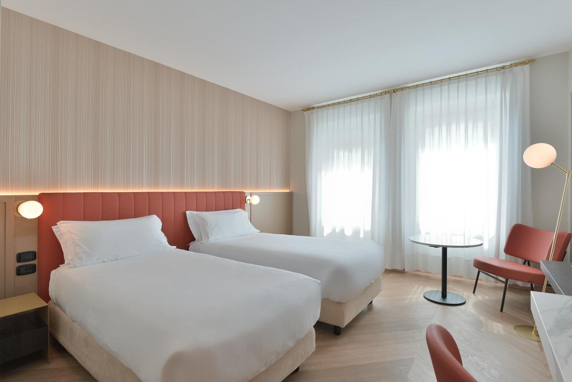 Agora' Palace Hotel - Photo 4