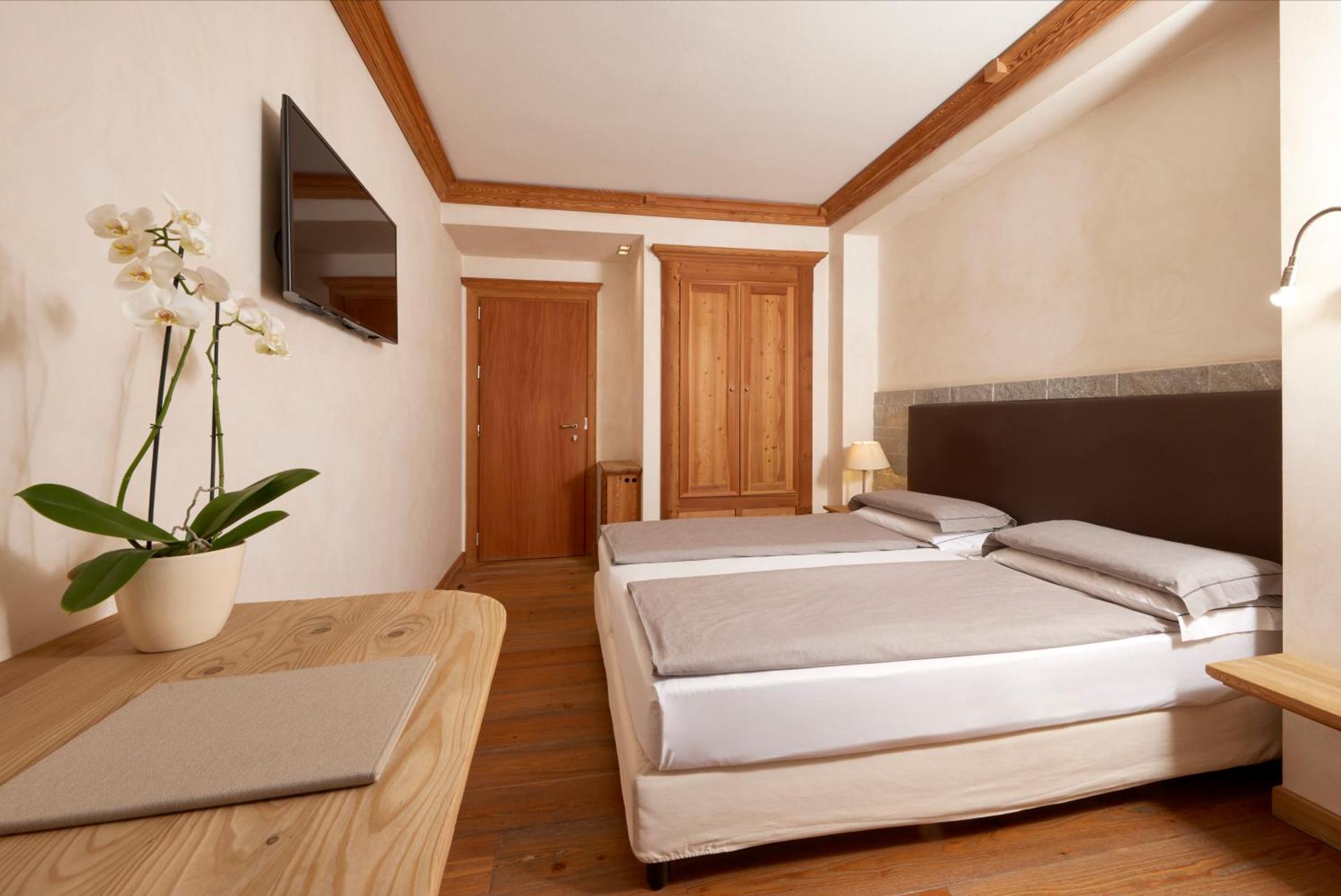 Hotel Rezia - Photo 39