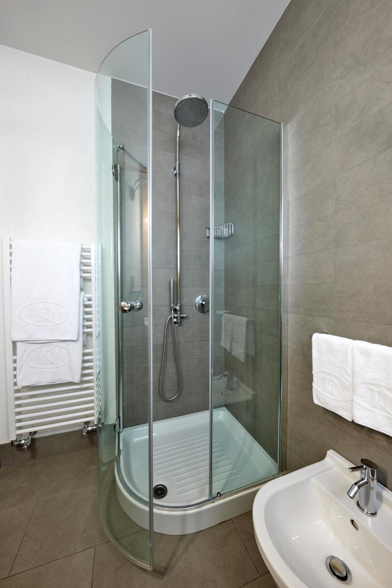 Hotel Rezia - Photo 45